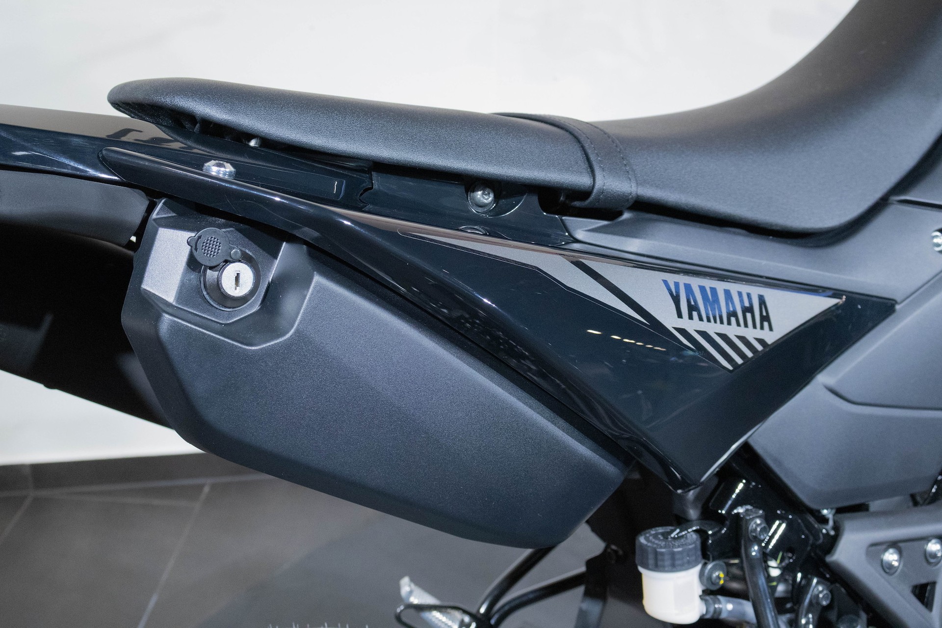 YAMAHA WR 125-image-14