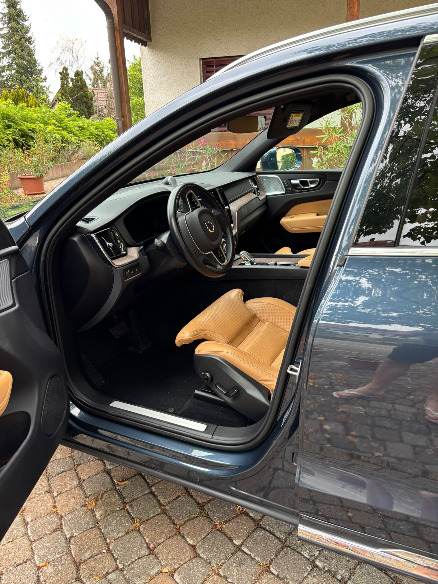 VOLVO XC60 T8 TE Inscription eAWD-image-4