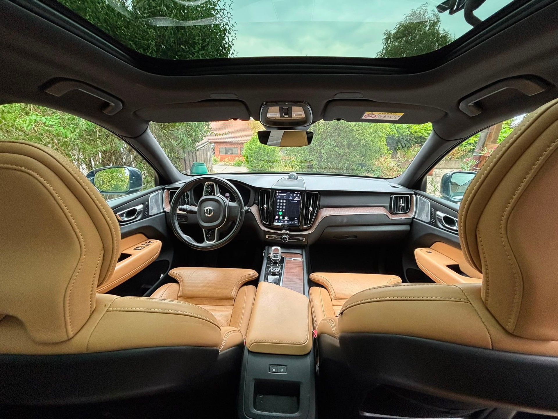 VOLVO XC60 T8 TE Inscription eAWD-image-5