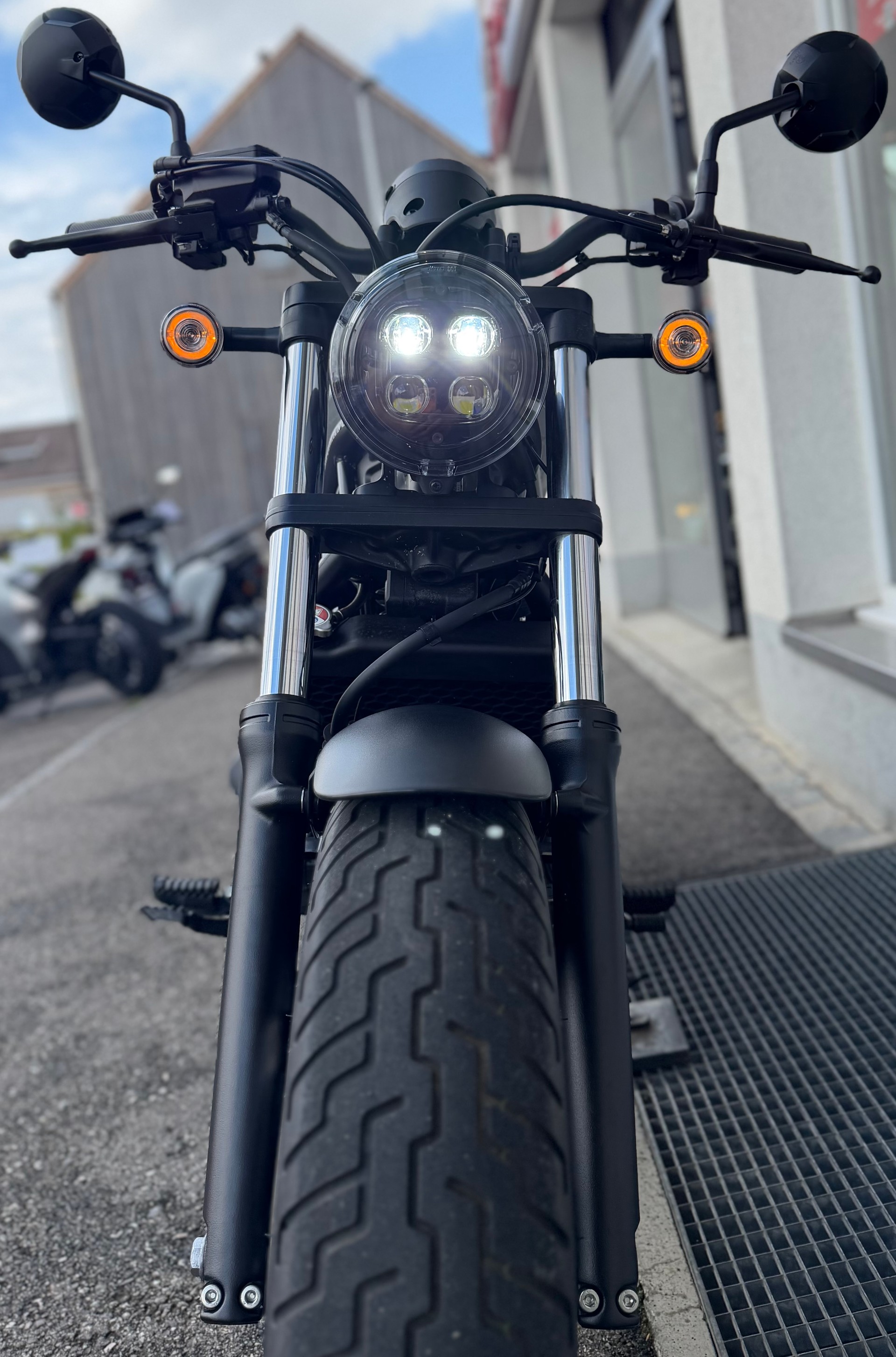 HONDA CMX500 Rebel-showroom-element-1