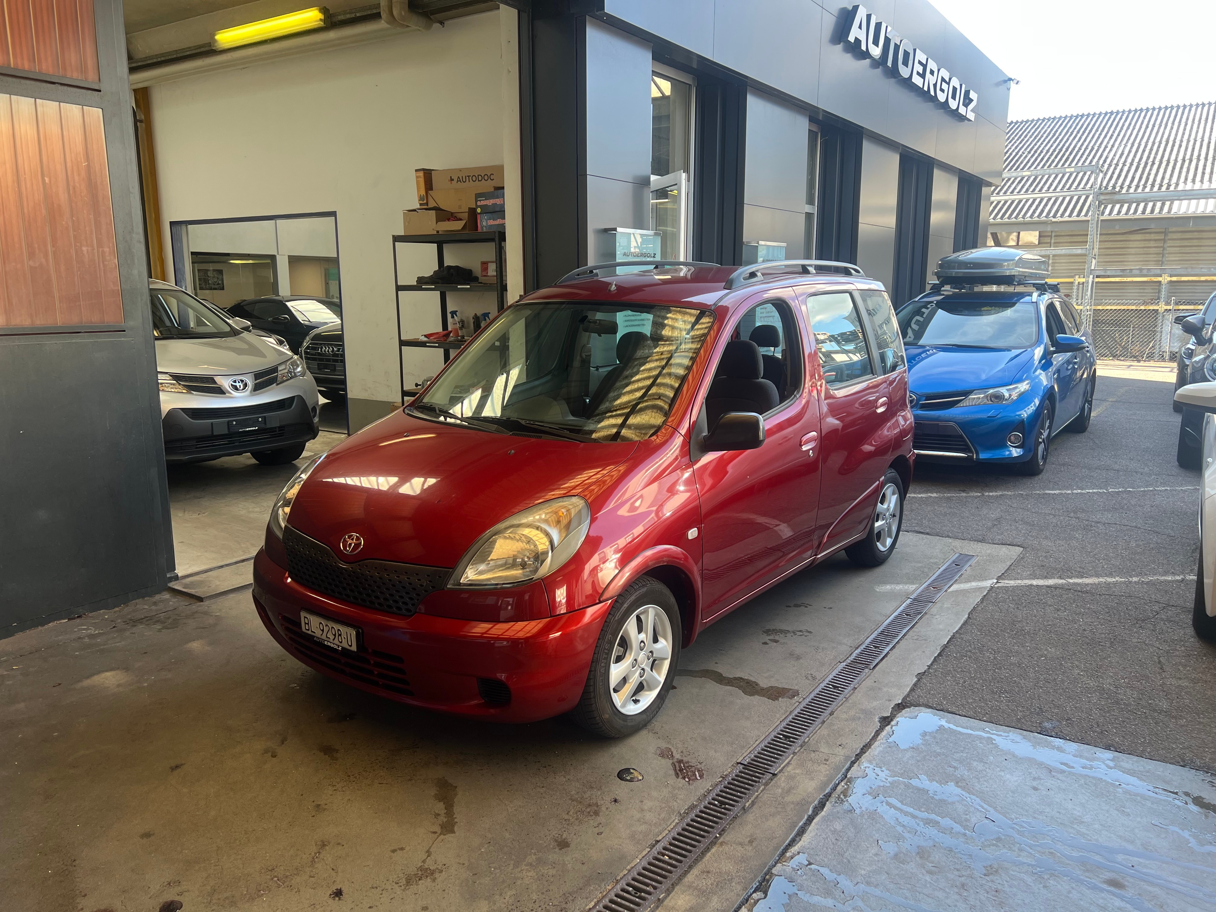 TOYOTA Yaris Verso 1.3 Linea Sol — slika 1