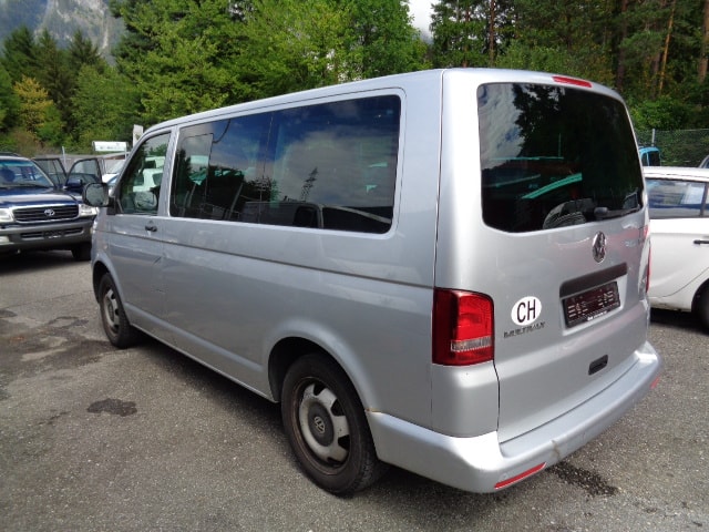 VW T5 Multivan 2.0 TDI CR Startline 4Motion-image-4