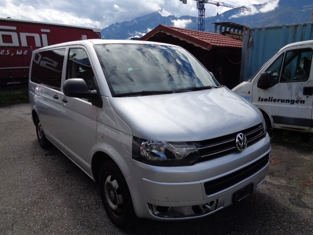 VW T5 Multivan 2.0 TDI CR Startline 4Motion-image-2