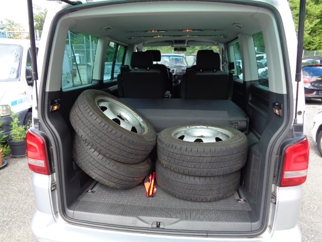 VW T5 Multivan 2.0 TDI CR Startline 4Motion-image-8