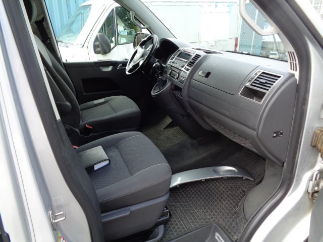 VW T5 Multivan 2.0 TDI CR Startline 4Motion-image-11