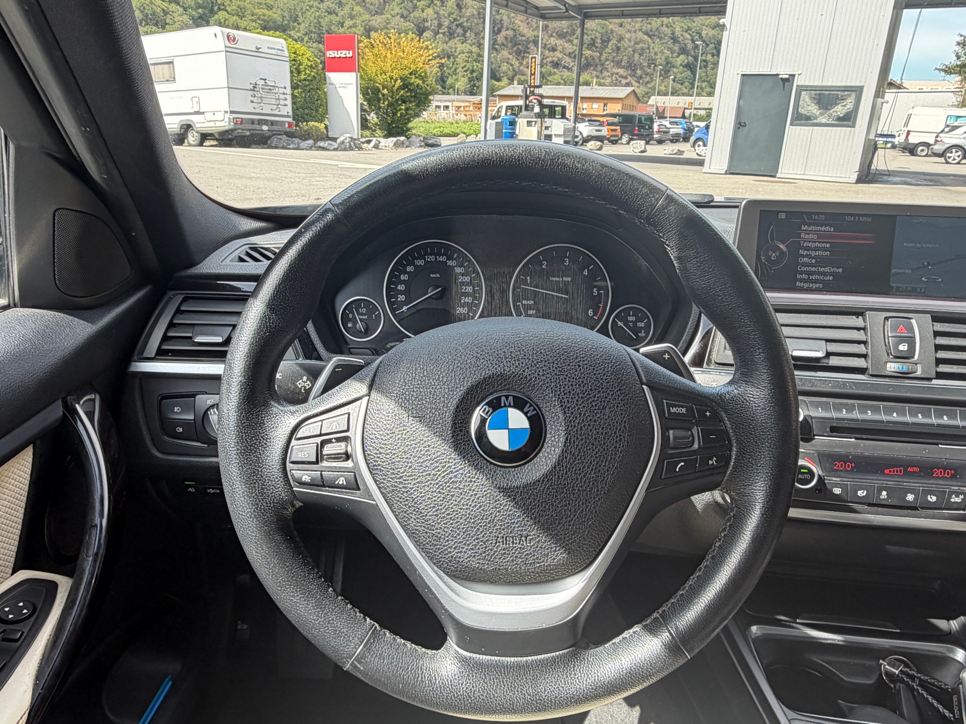 BMW 330d xDrive Touring Luxury Line Steptronic-image-7