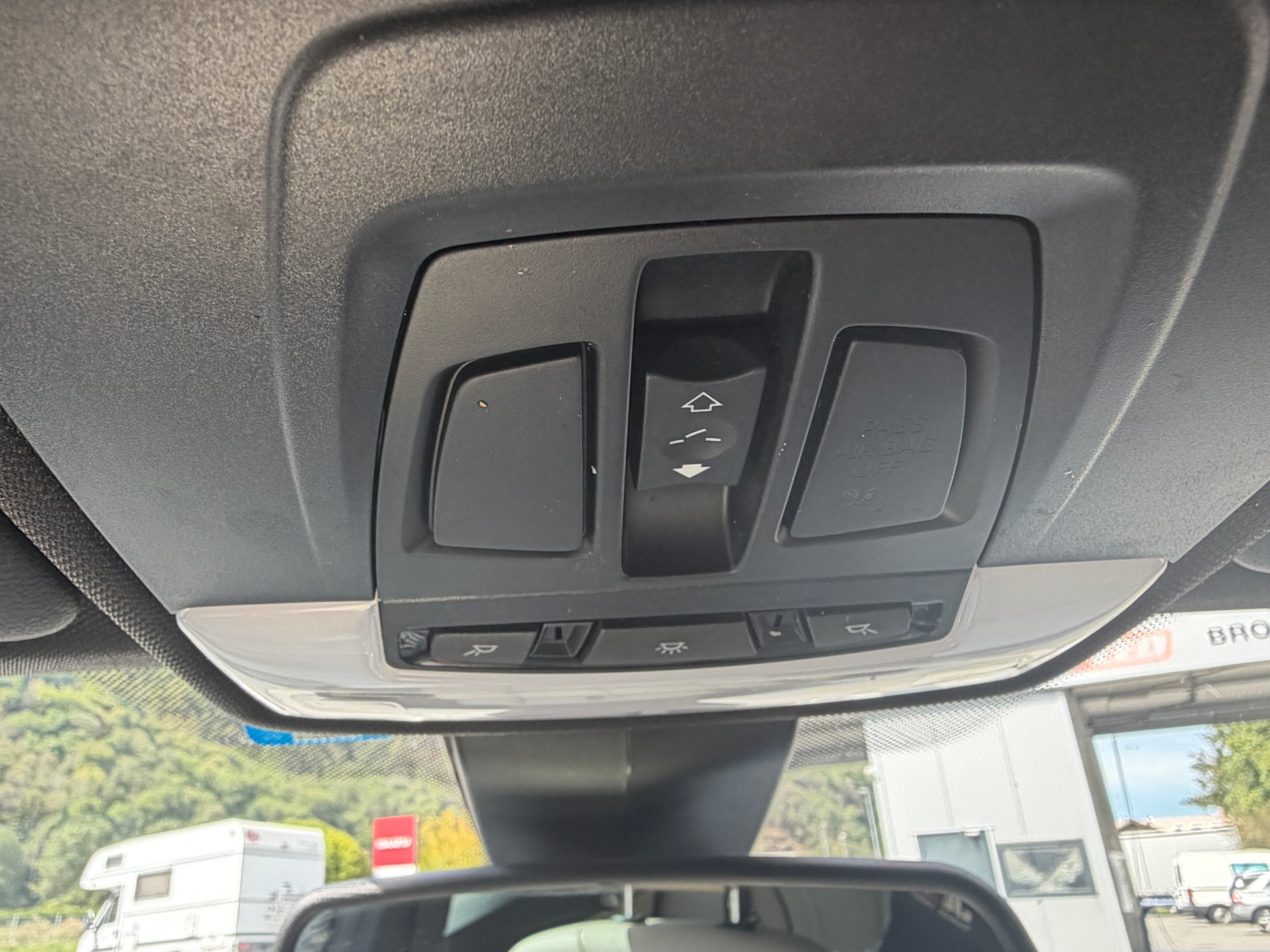 BMW 330d xDrive Touring Luxury Line Steptronic-image-21