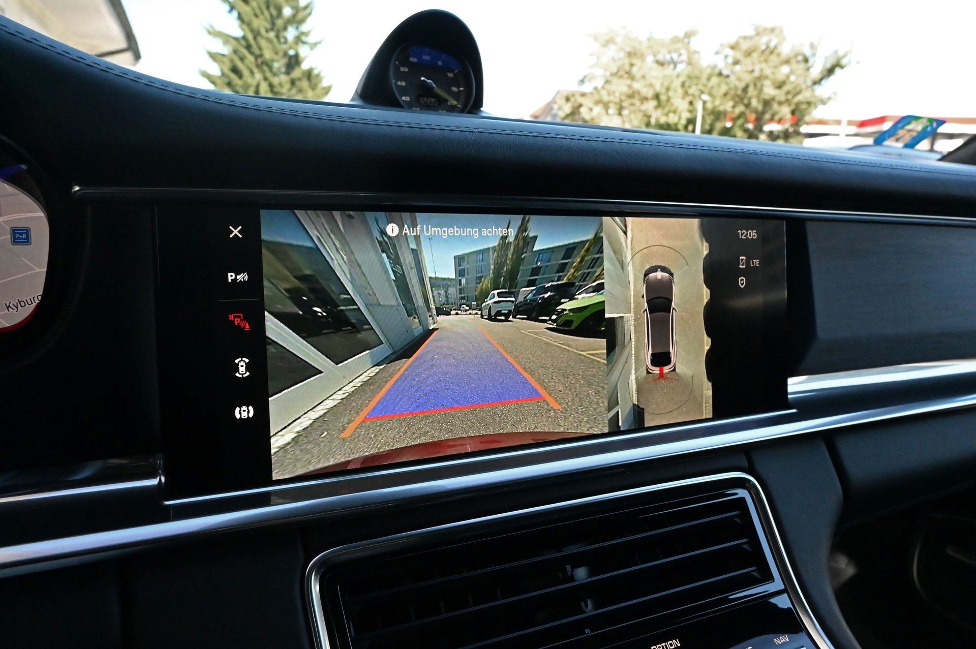 PORSCHE Panamera 4 E-Hybrid PDK "cherry metallic"-image-14
