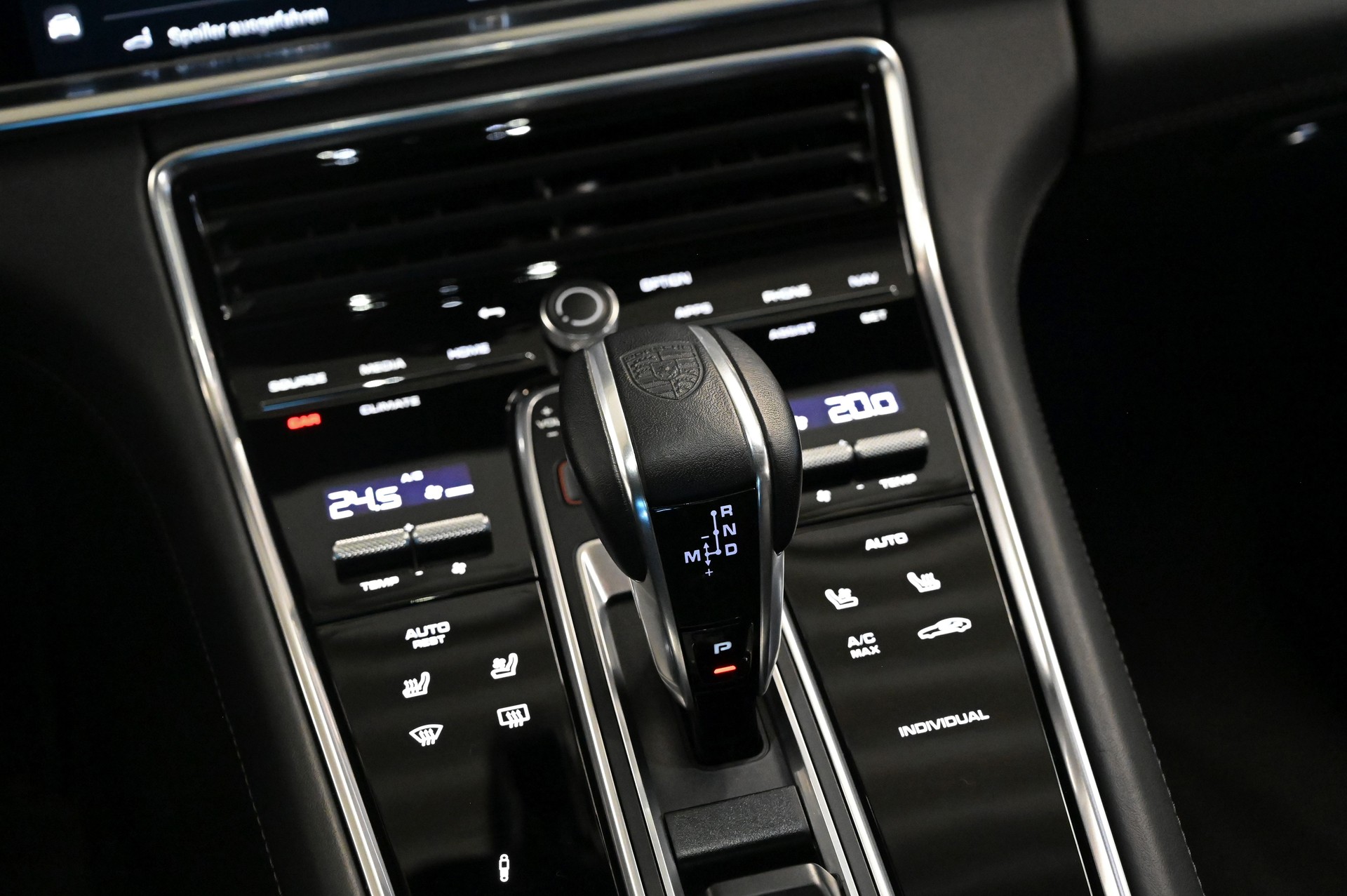 PORSCHE Panamera 4 E-Hybrid PDK "cherry metallic"-image-17