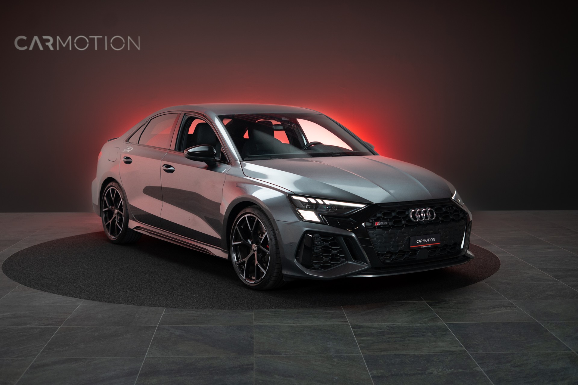 AUDI RS3 Limousine 2.5 TFSI quattro S-Tronic / Rückfahrkamera / Tempomat / Ambientebeleuchtung-image-2