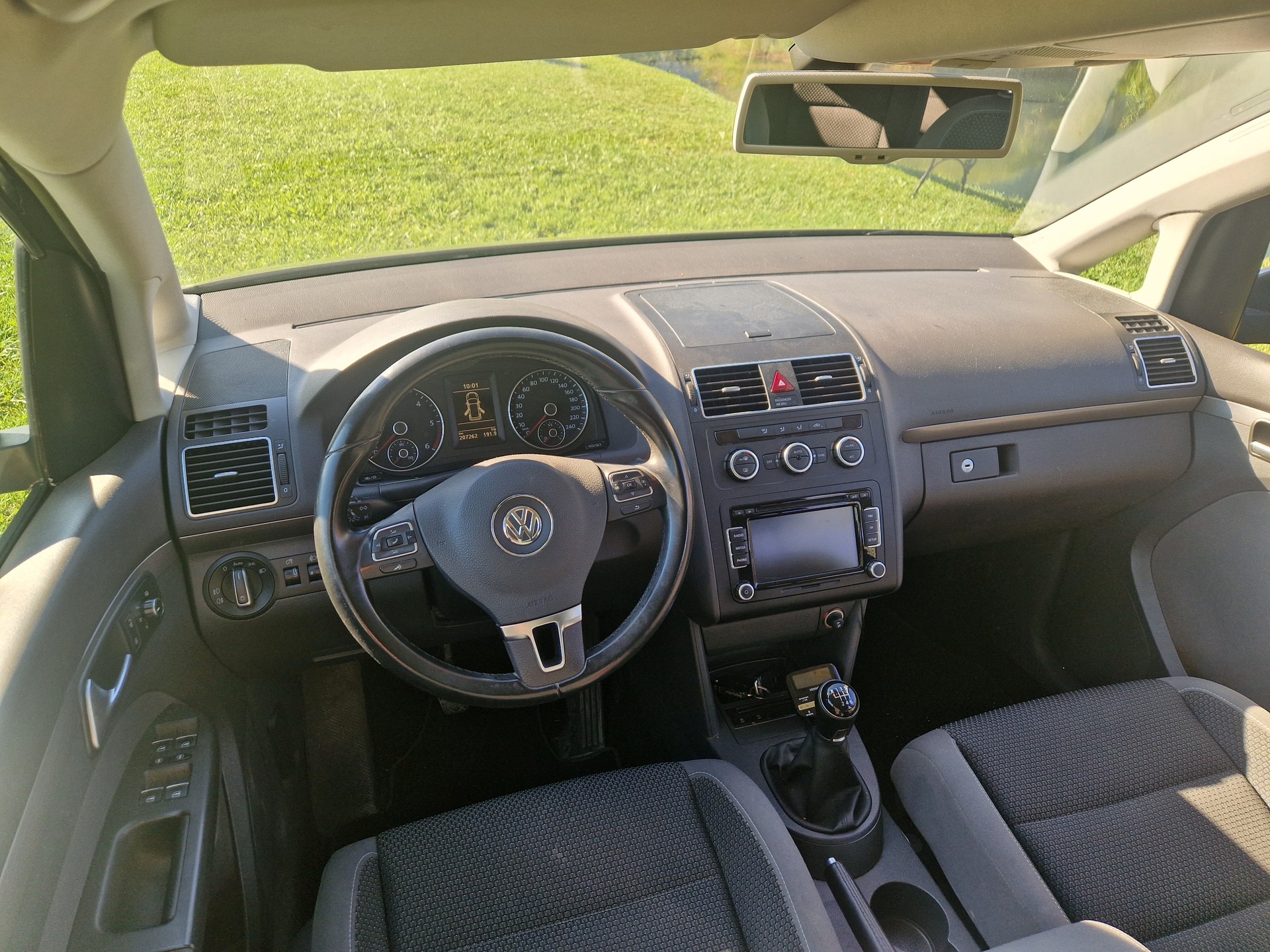 VW Touran 2.0 TDI BlueMotion Technology Design-image-8