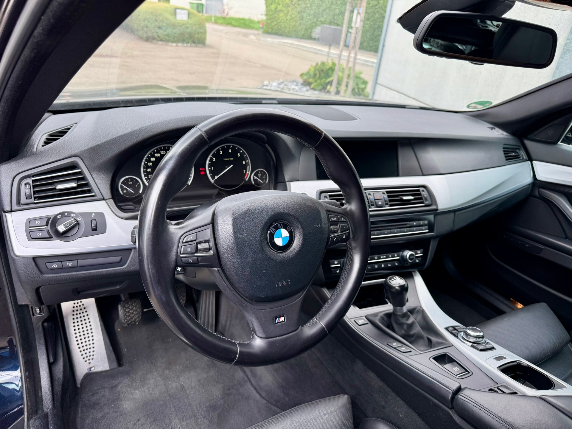 BMW 535i F11 M-Paket-image-8