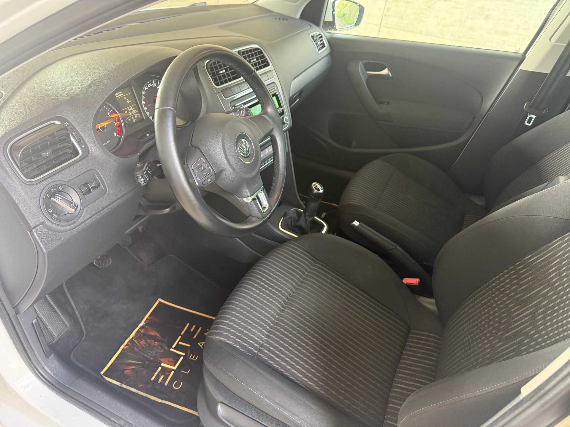 VW Polo 1.2 TSI Comfortline-image-11