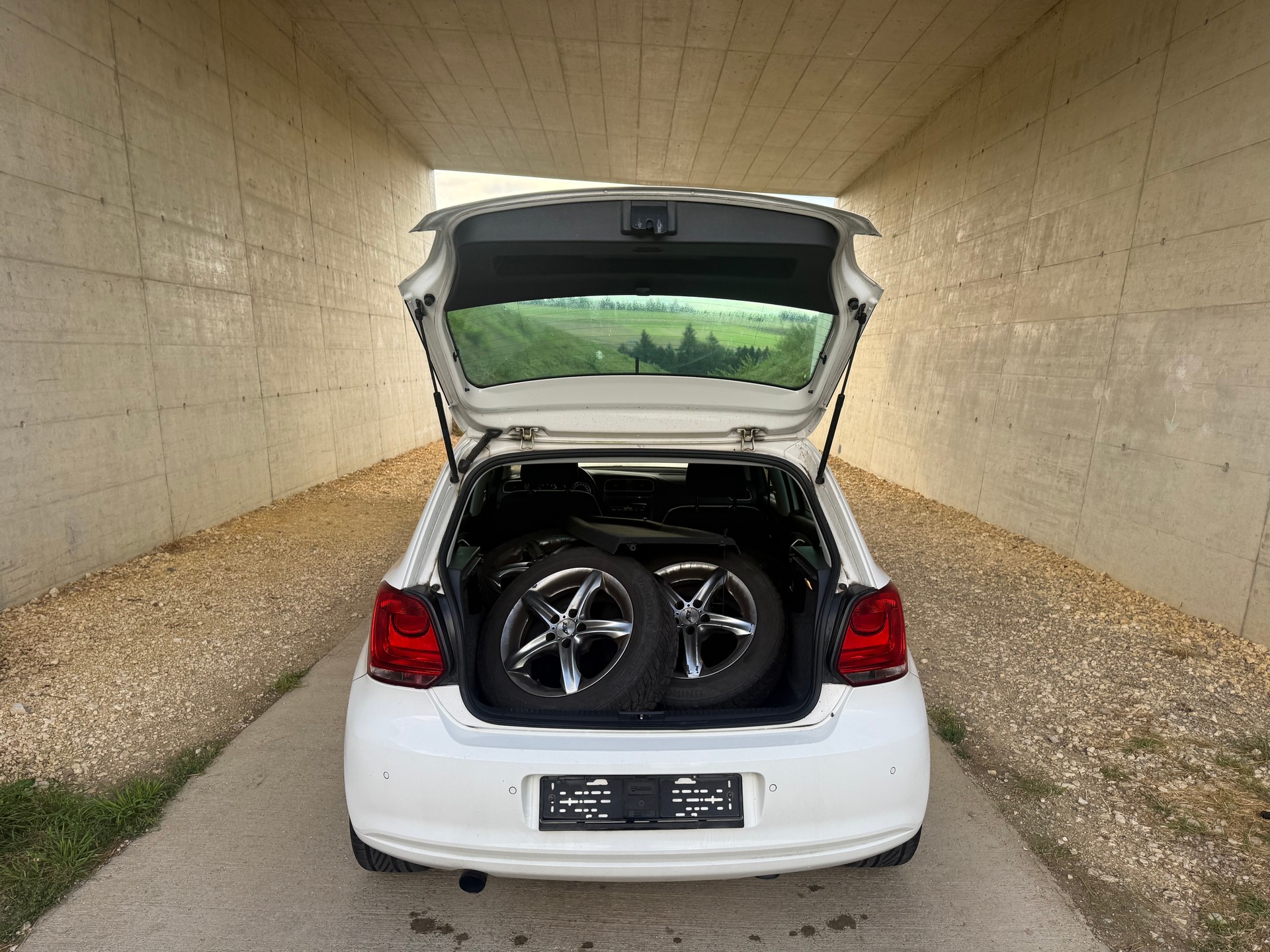 VW Polo 1.2 TSI Comfortline-image-8
