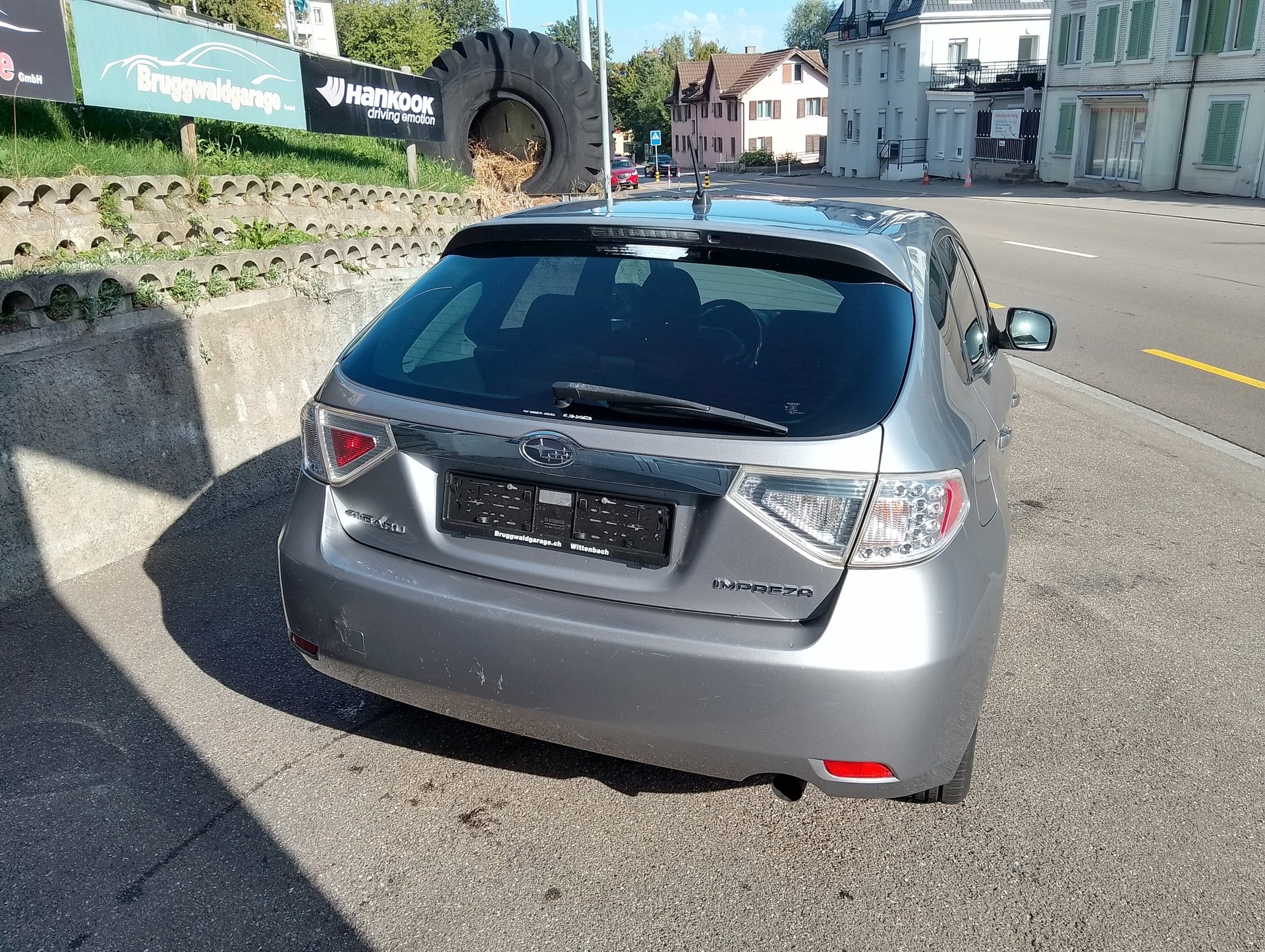 SUBARU Impreza 2.0R Comfort Automatic-image-9