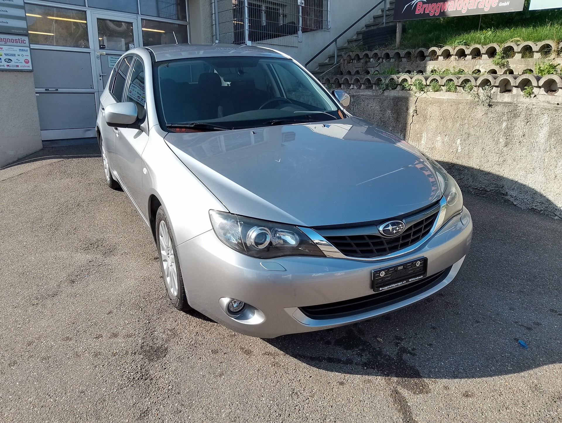 SUBARU Impreza 2.0R Comfort Automatic-image-3
