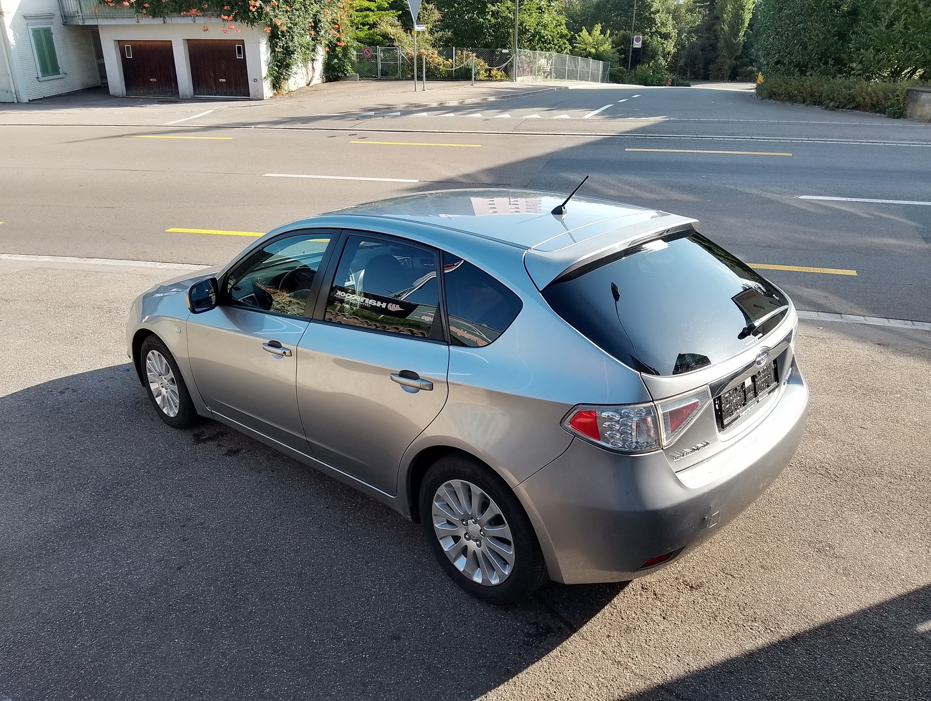 SUBARU Impreza 2.0R Comfort Automatic-image-11