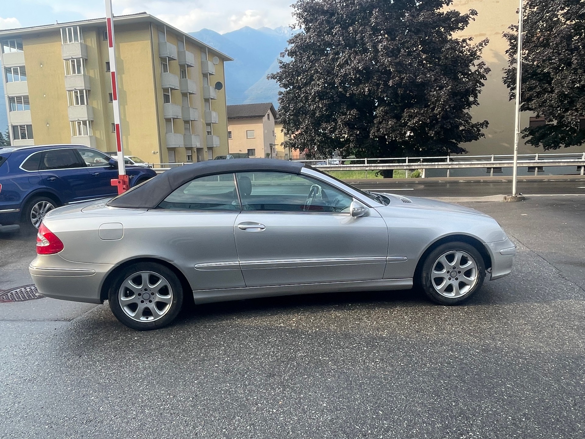 MERCEDES-BENZ CLK 320 Elégance Automatic-image-8