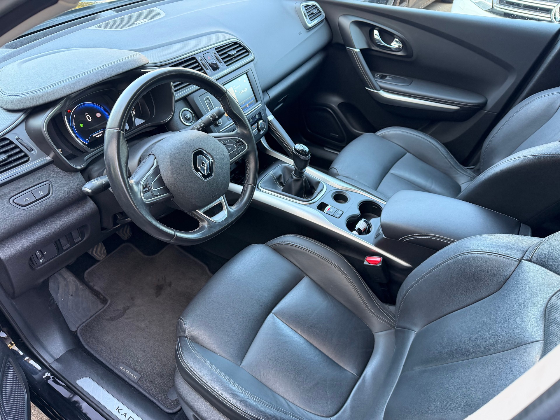 RENAULT Kadjar 1.6 16V Turbo Intens-image-7