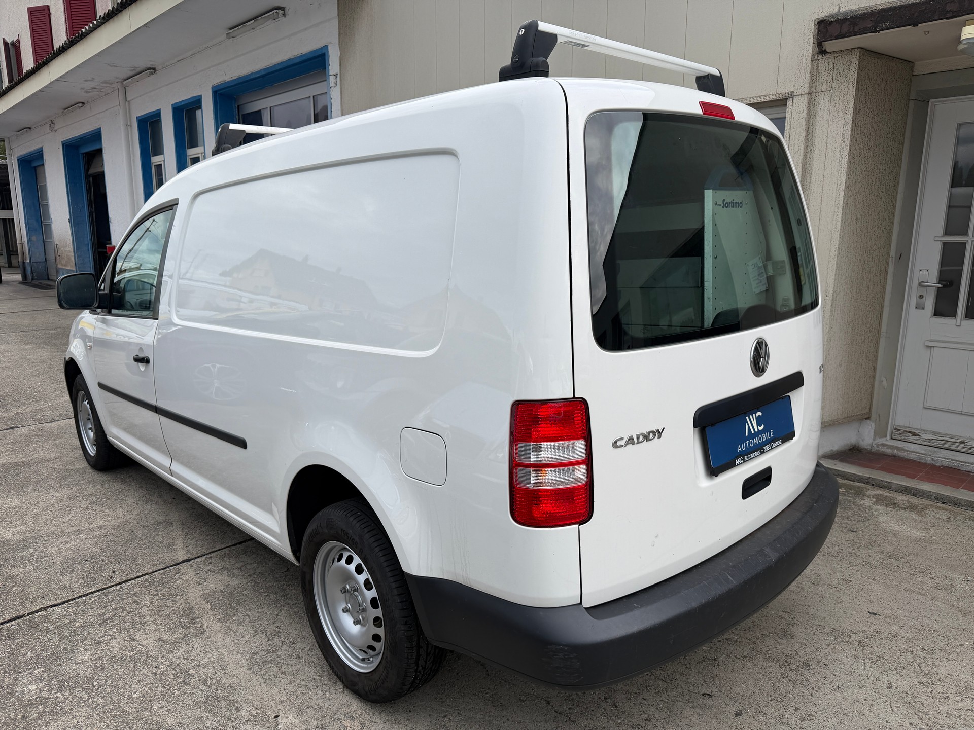 VW Caddy Maxi 1.6 TDI-image-3
