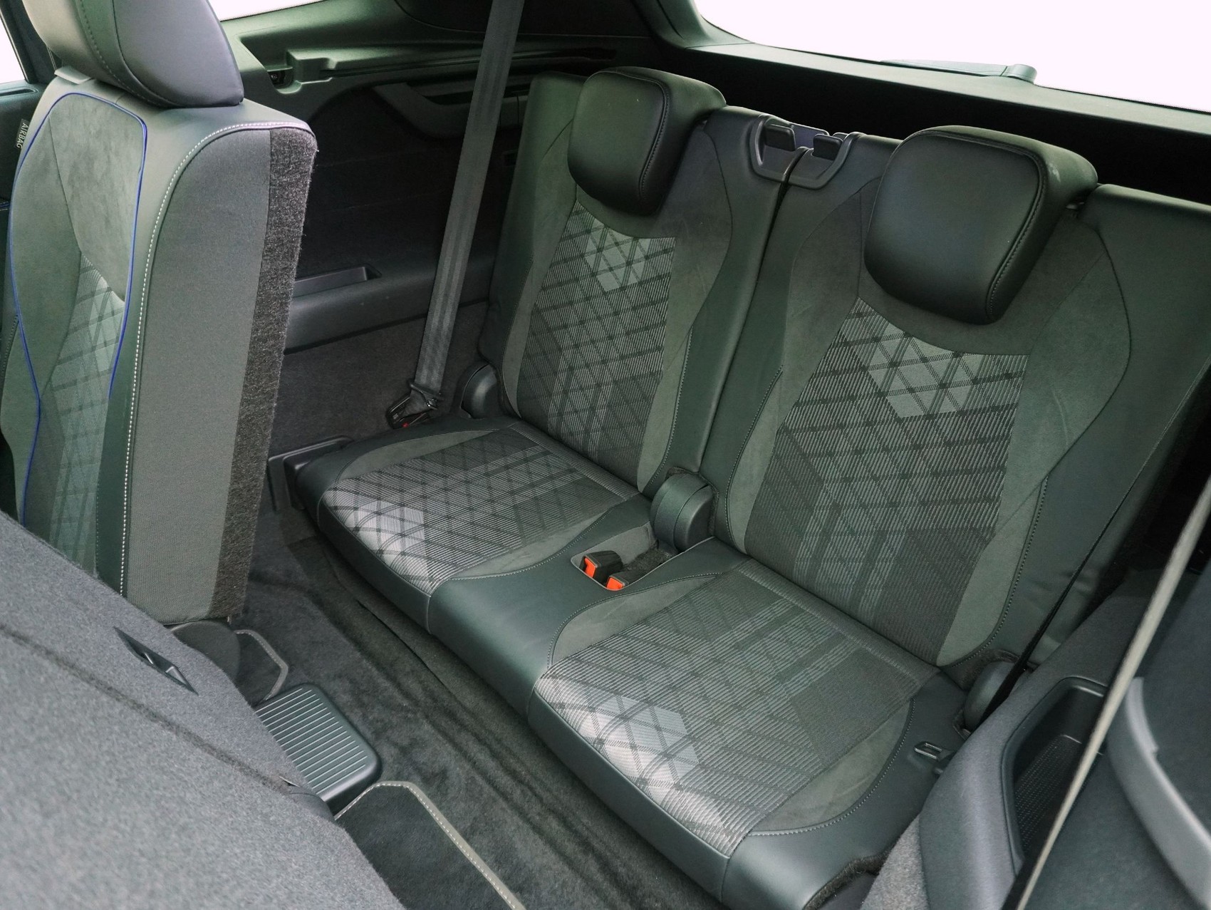VW Tayron 2.0 TSI DSG R-Line Black Style 4Motion **VW Werksgarantie bis 11/2030**-image-13