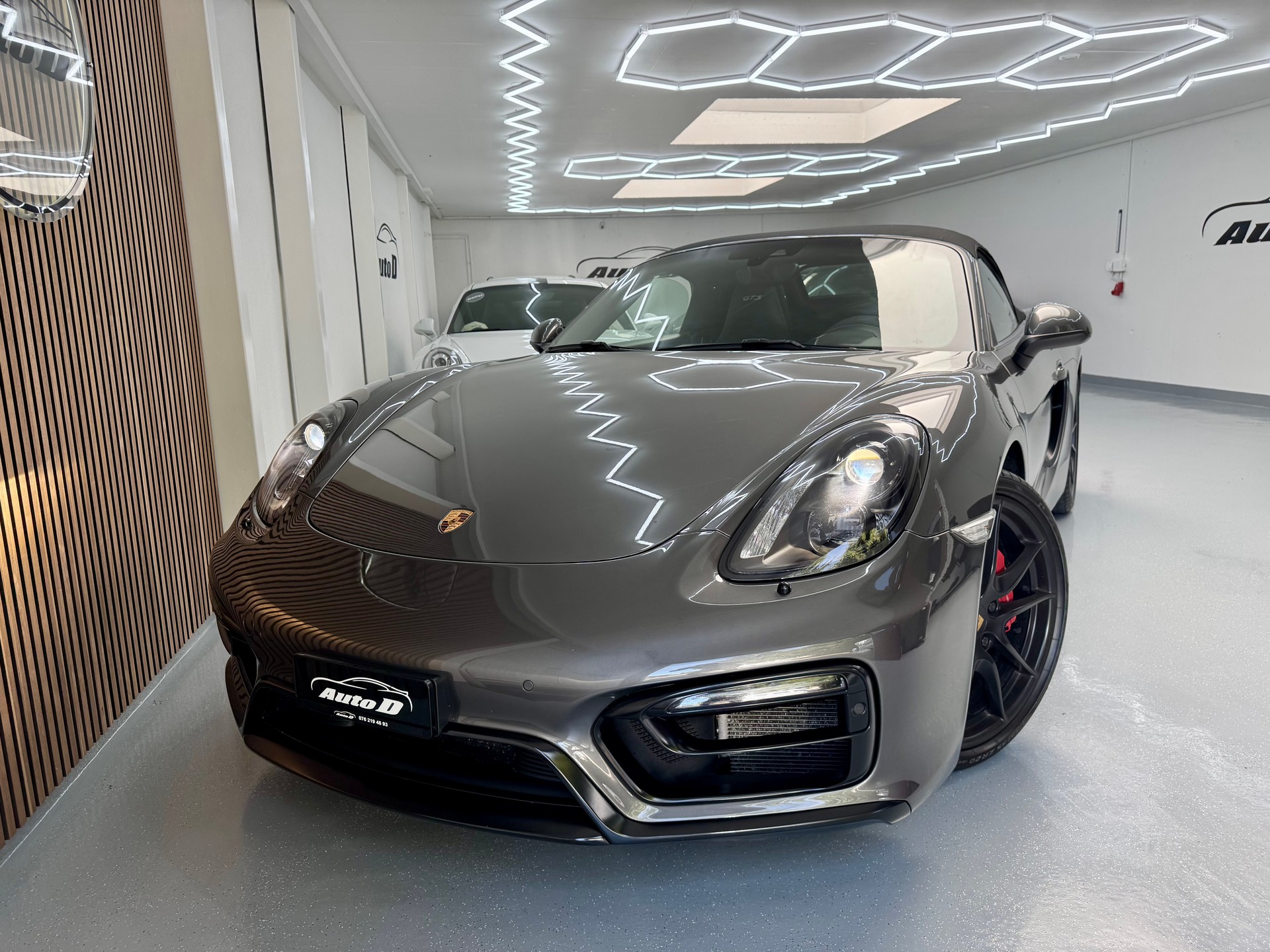 PORSCHE Boxster GTS 3.4 PDK-showroom-element-1
