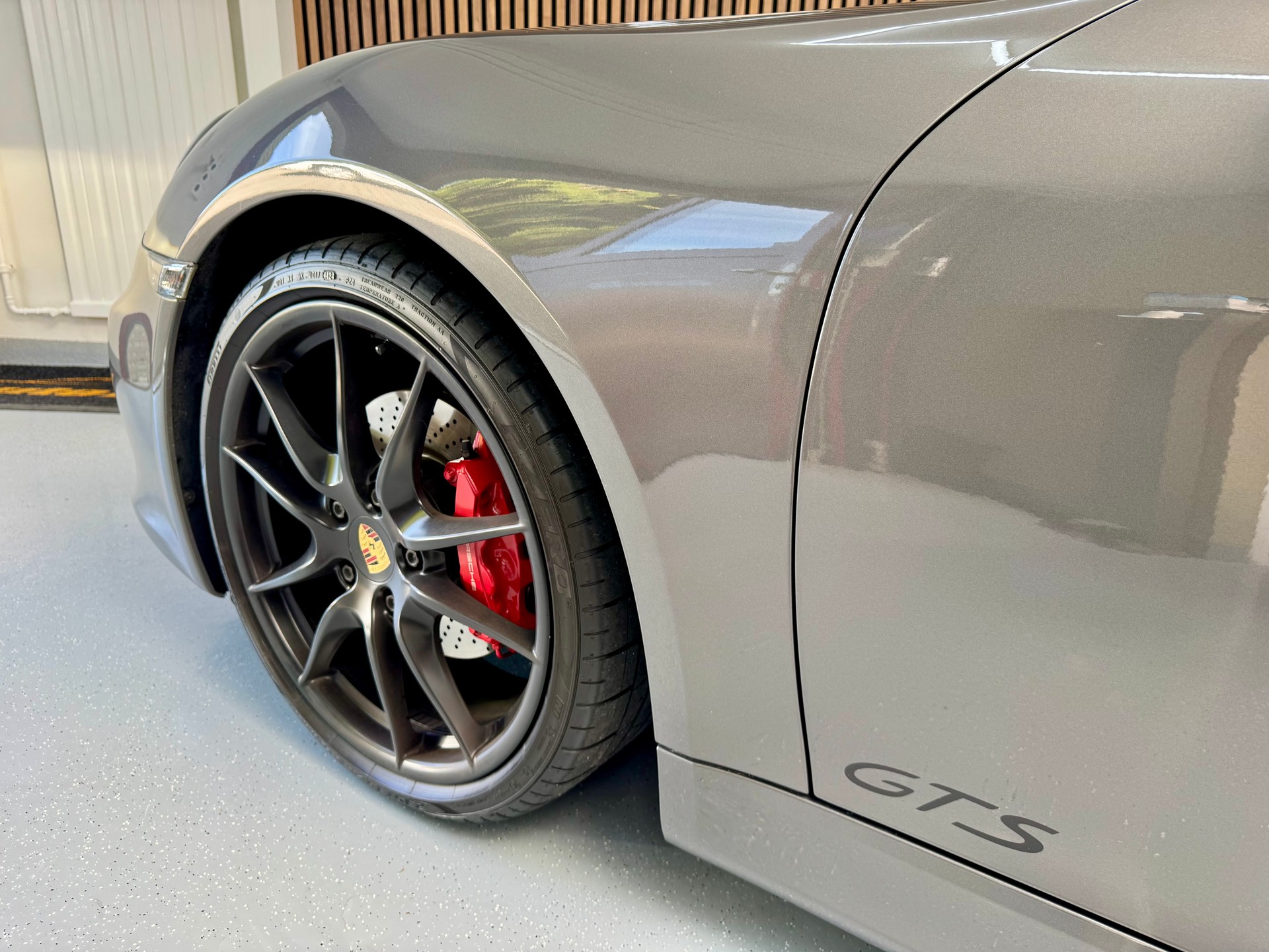PORSCHE Boxster GTS 3.4 PDK-showroom-element-3