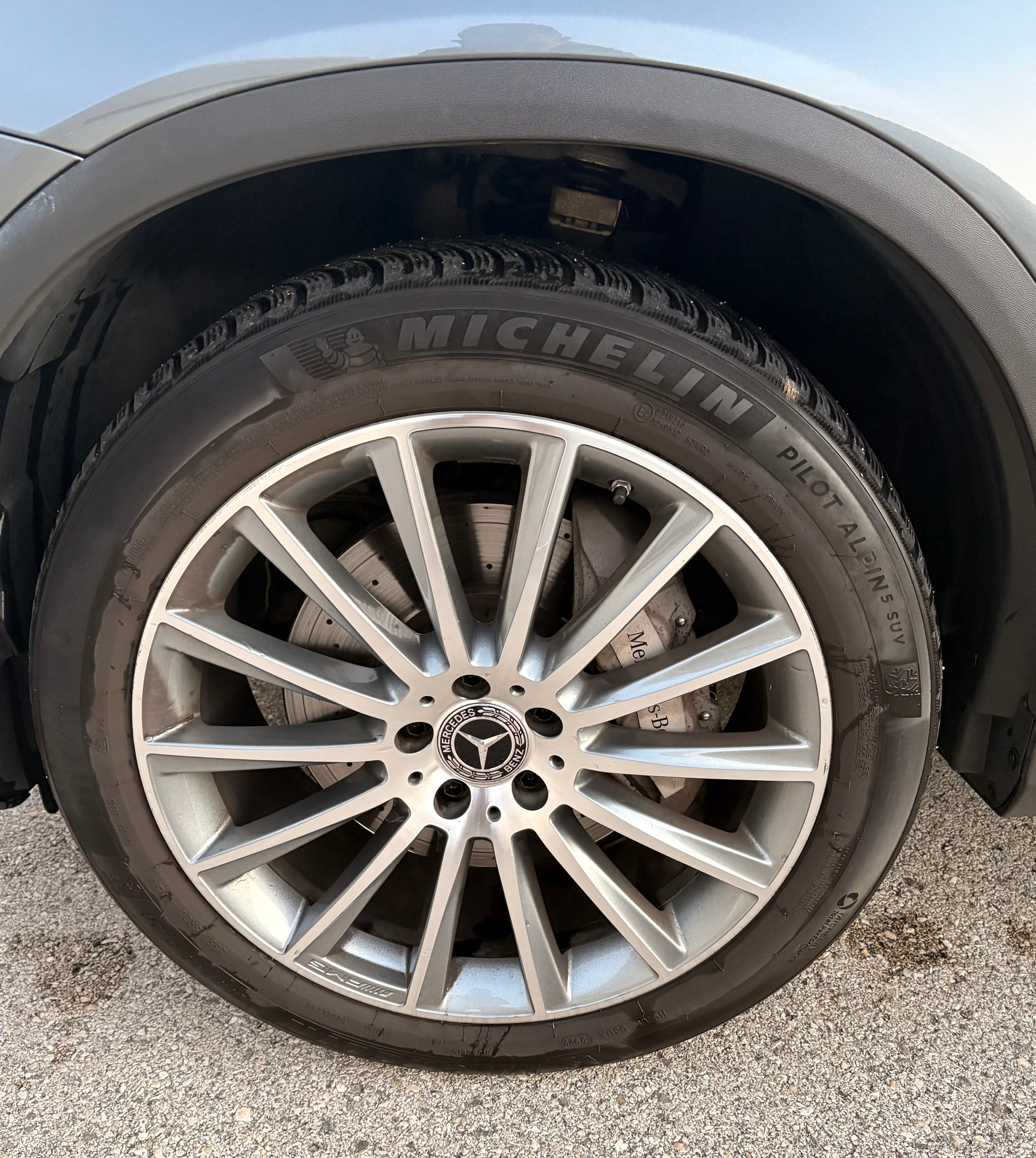 MERCEDES-BENZ GLC 220 d AMG Line 4m-image-5