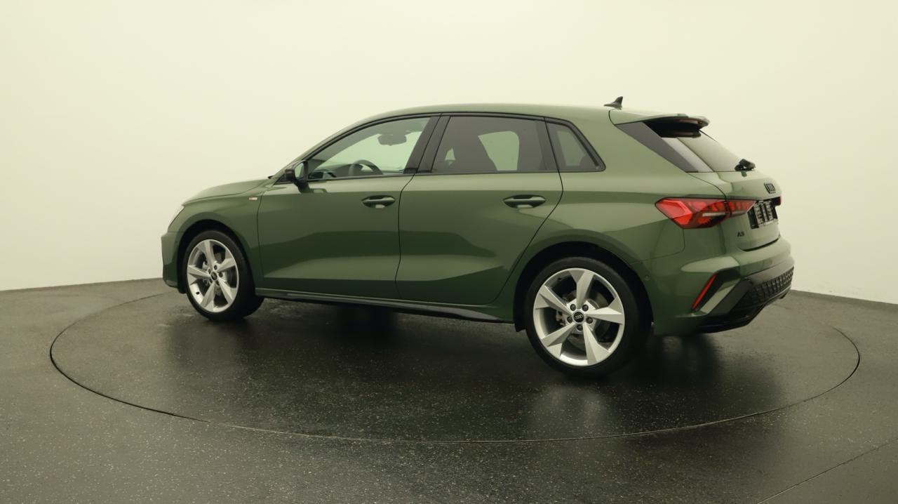 AUDI A3 Sportback TFSI 150 kW quattro S line S tronic-image-2