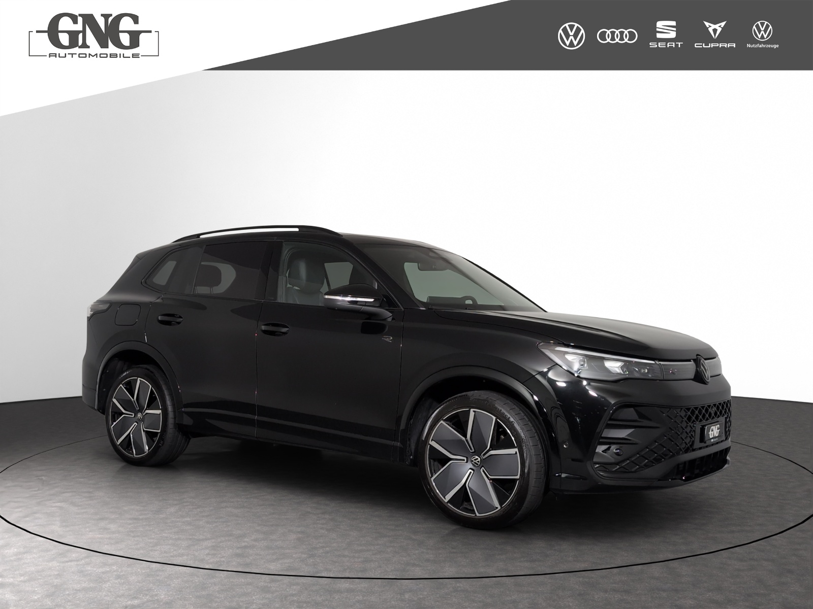 VW Tiguan 2.0 TSI DSG R-Line 4Motion-image-3