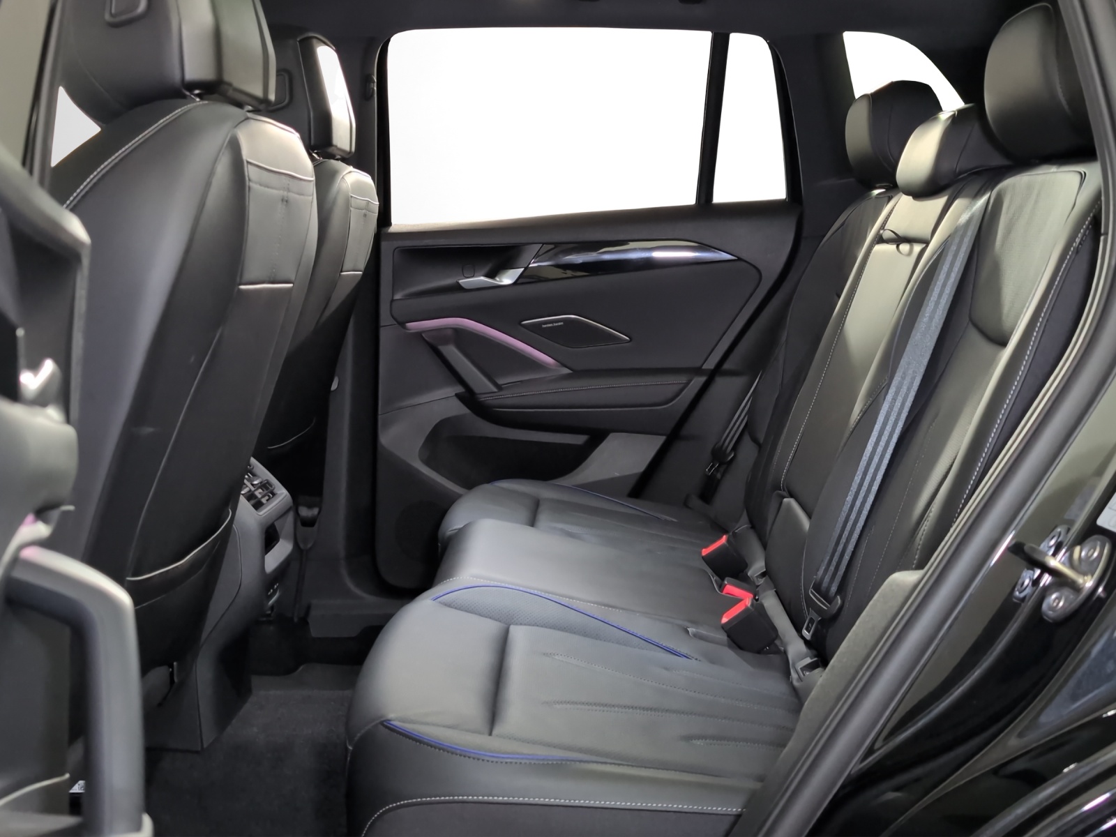 VW Tiguan 2.0 TSI DSG R-Line 4Motion-image-7