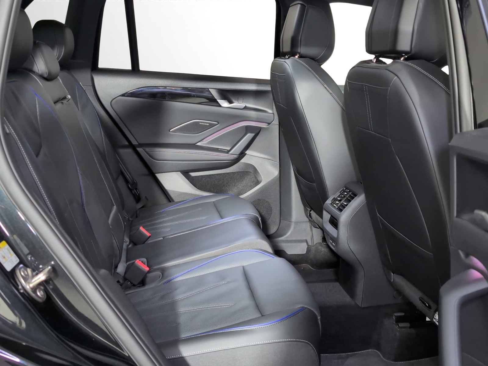 VW Tiguan 2.0 TSI DSG R-Line 4Motion-image-8