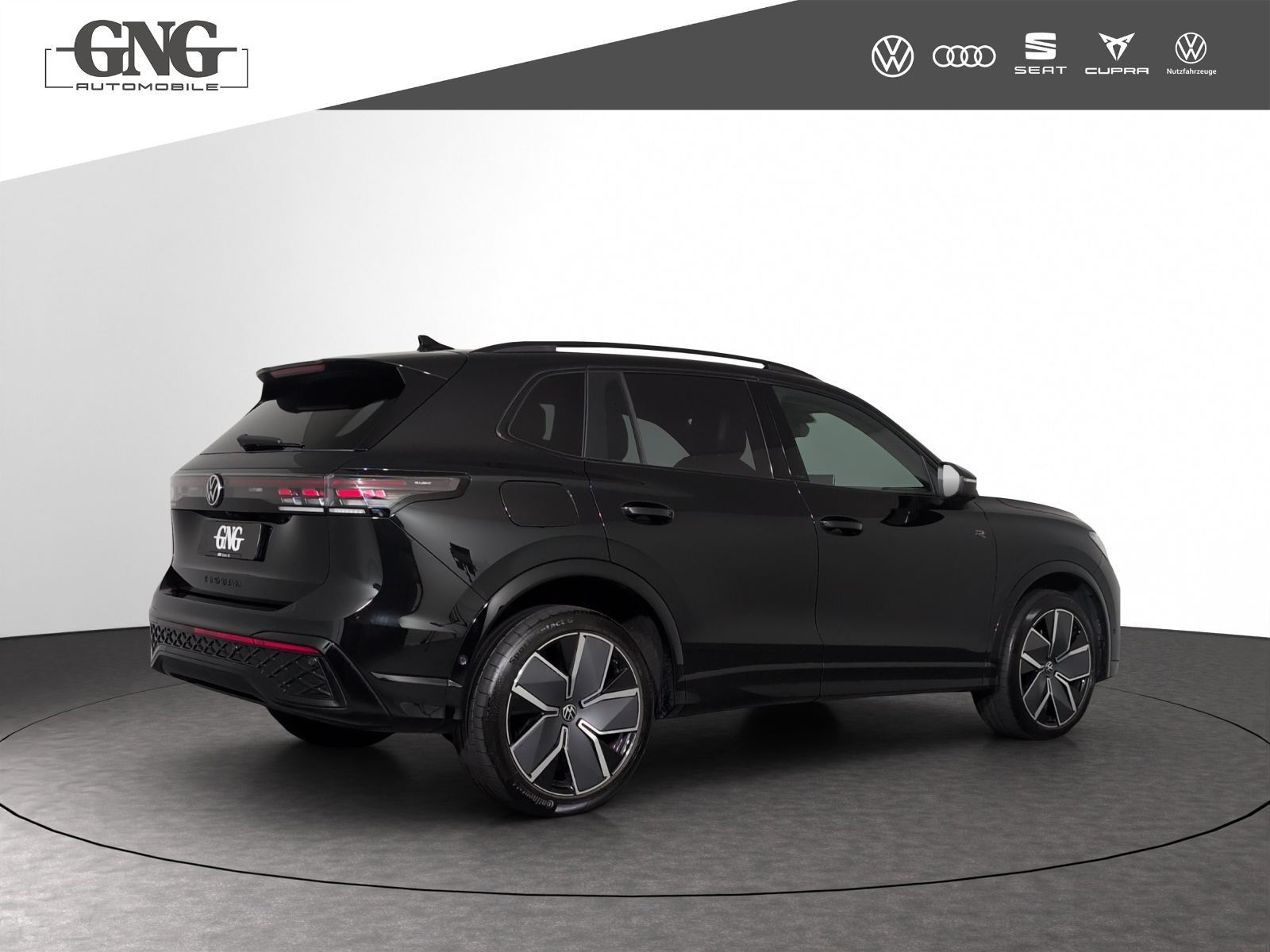 VW Tiguan 2.0 TSI DSG R-Line 4Motion-image-2