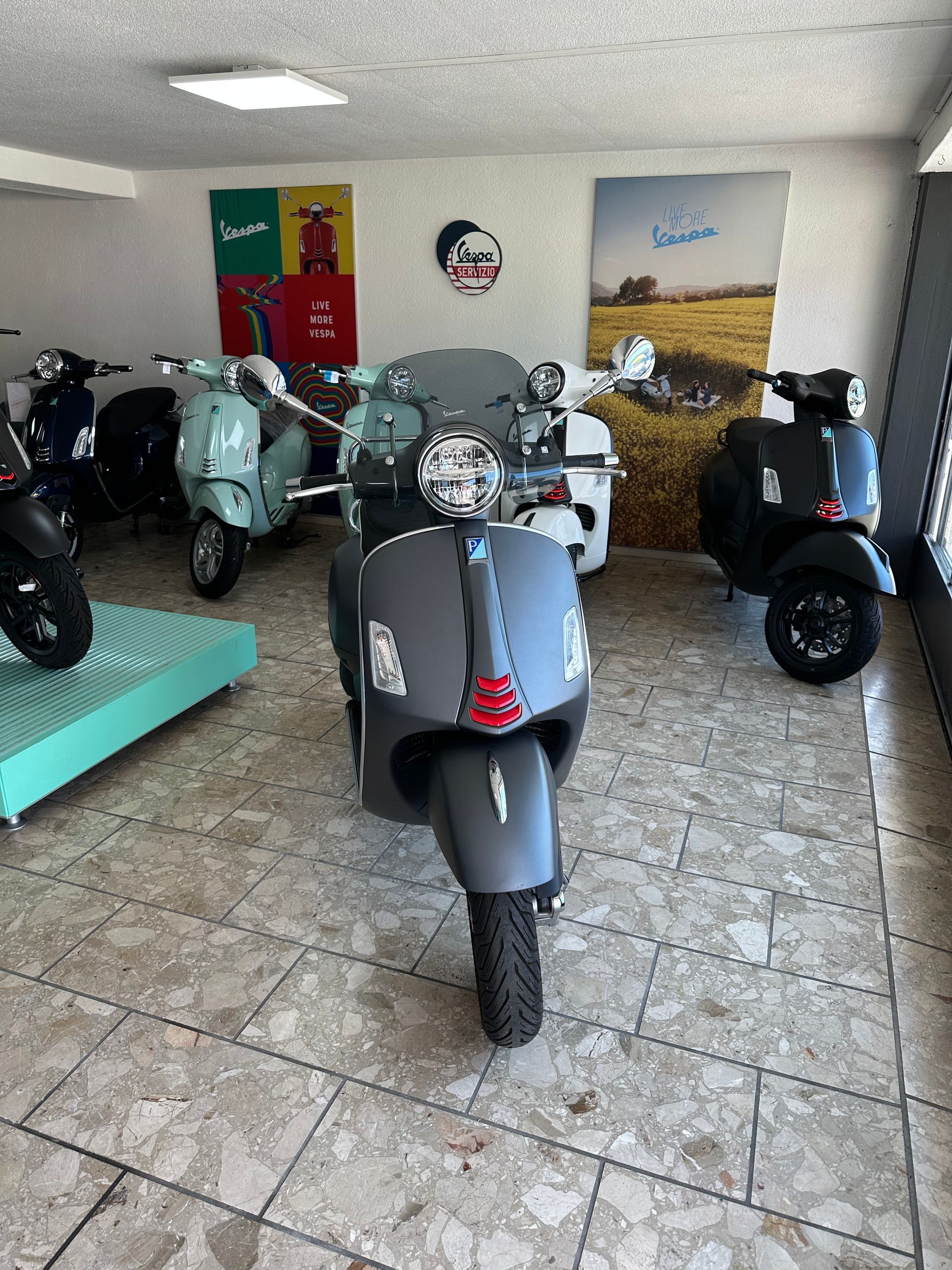 PIAGGIO Vespa GTS 300 Super Sport ABS