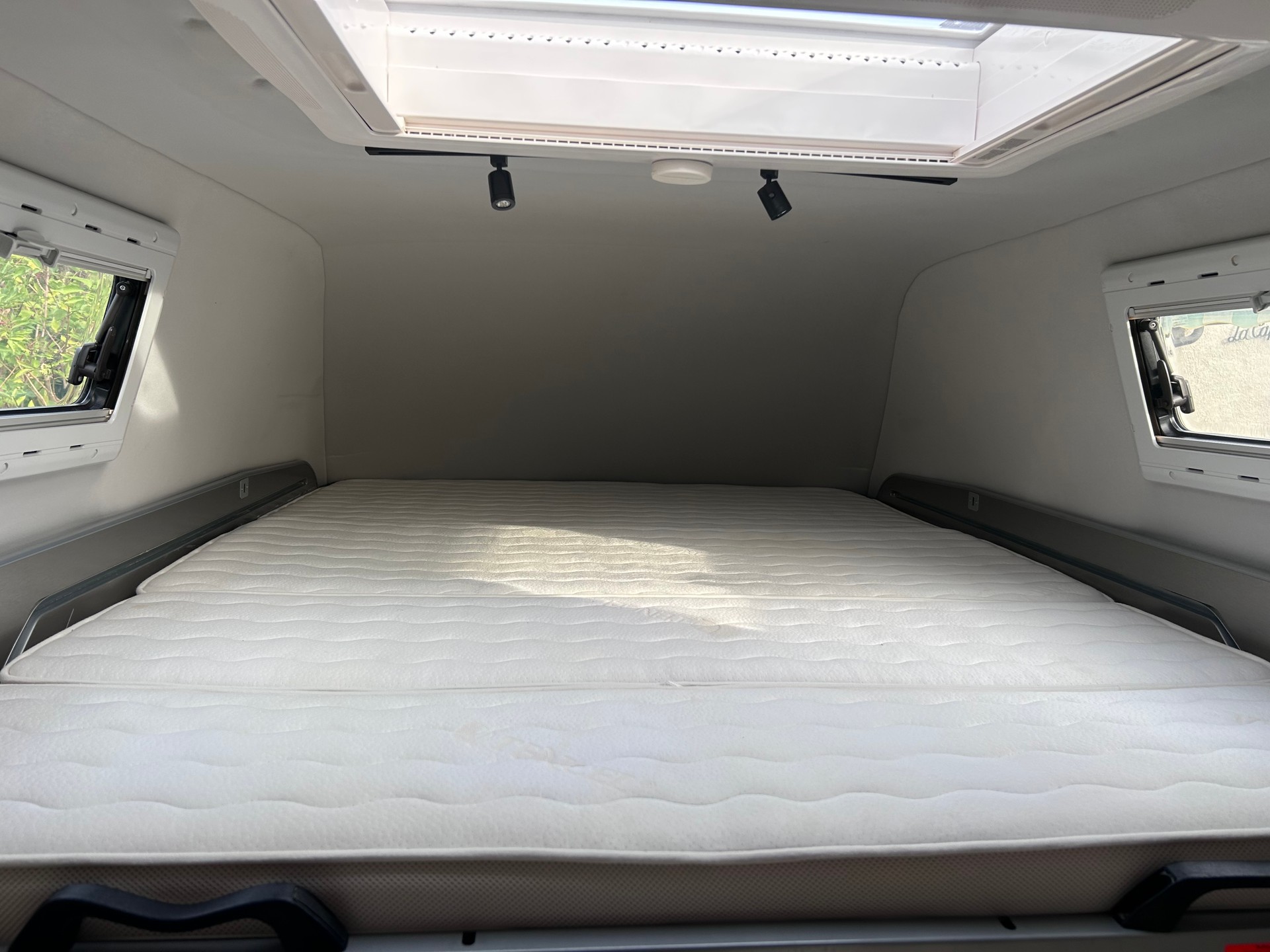 FORD 2.2 TDCi Camper Ford Nugget Westfalia-image-5