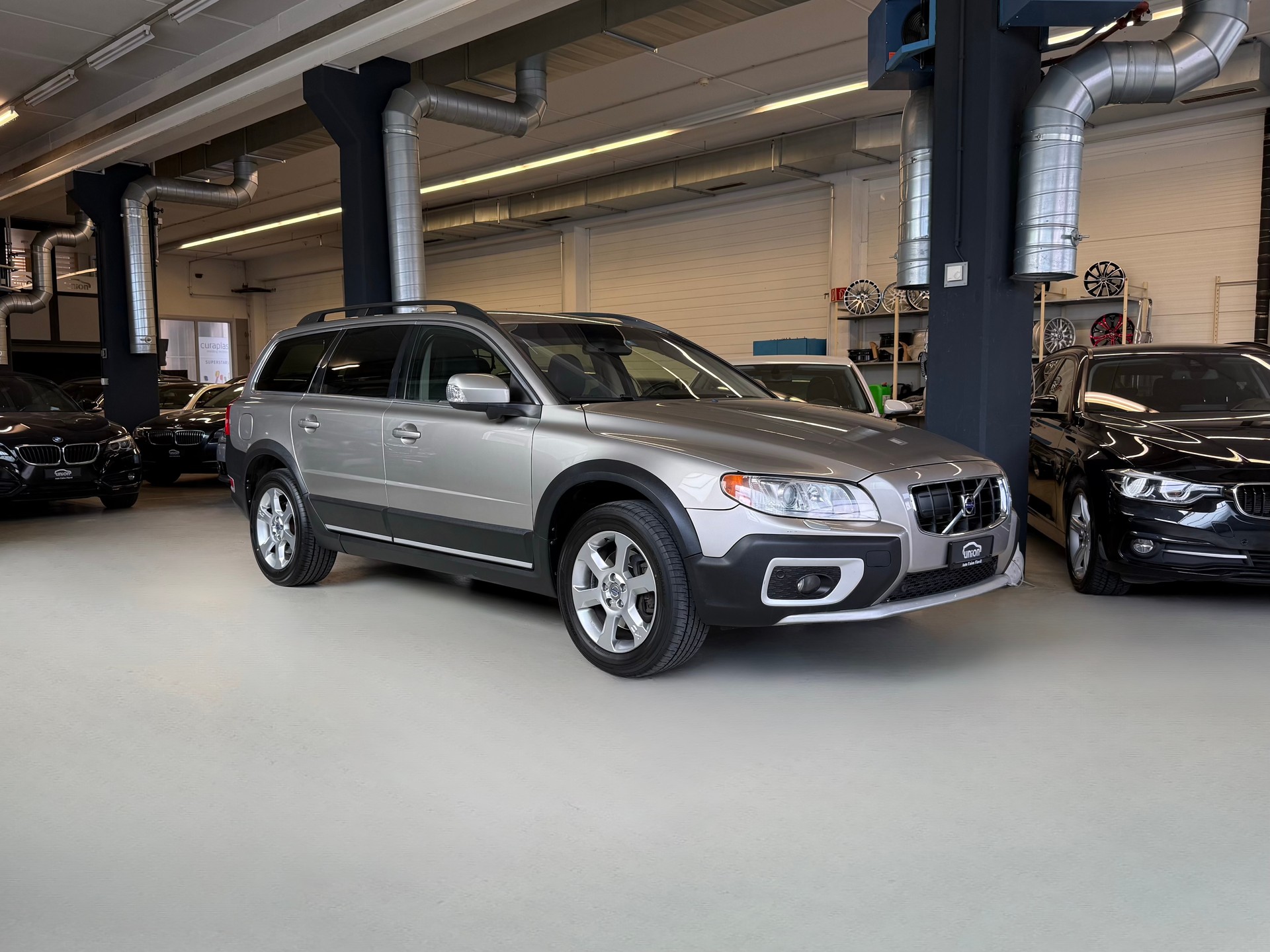 VOLVO XC70 D5 AWD Summum Geartronic-image-1