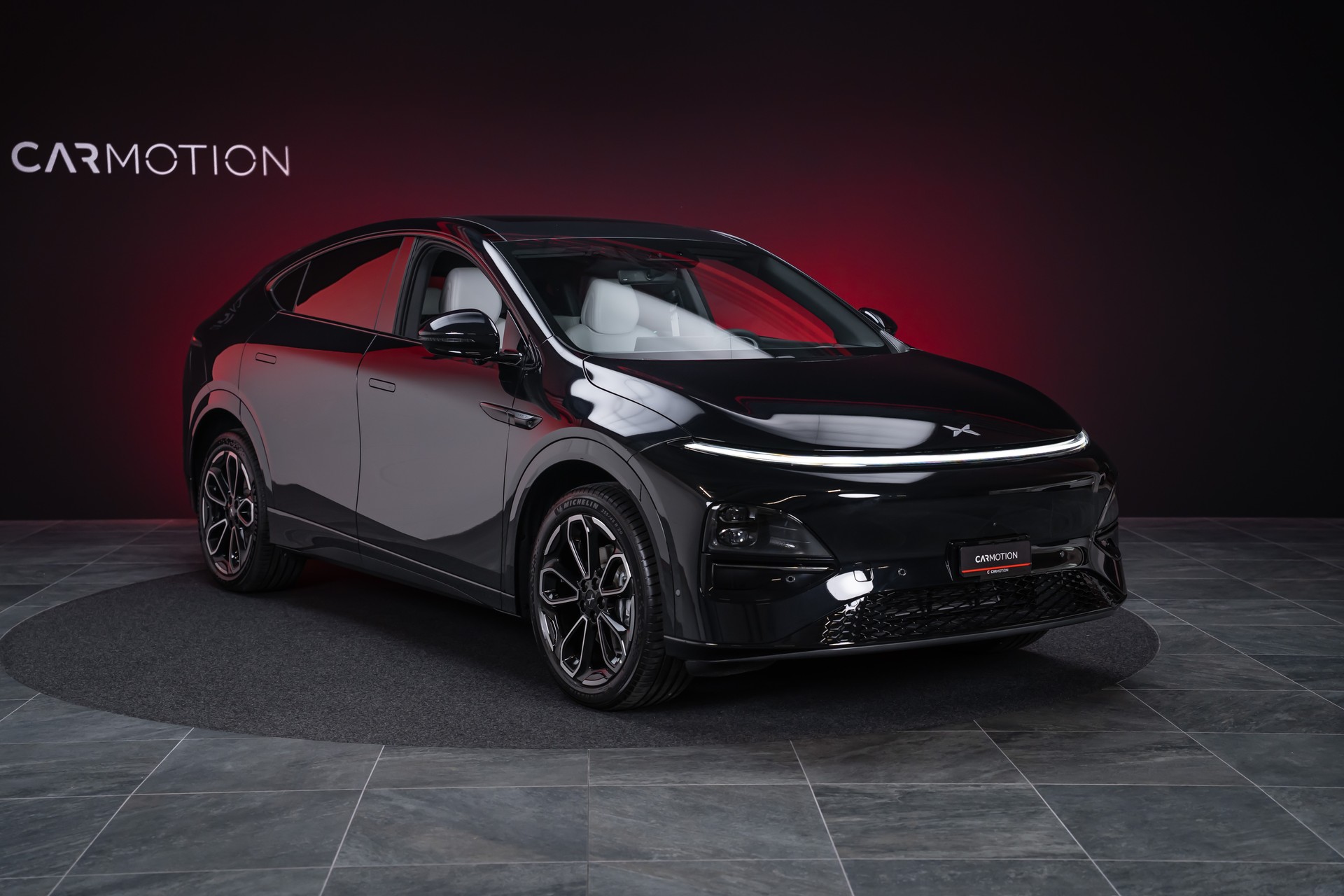 XPENG G6 80kWh Performance AWD / Anhängerkupplung schwenkbar / Panoramadach / 360° Kamera-showroom-element-2