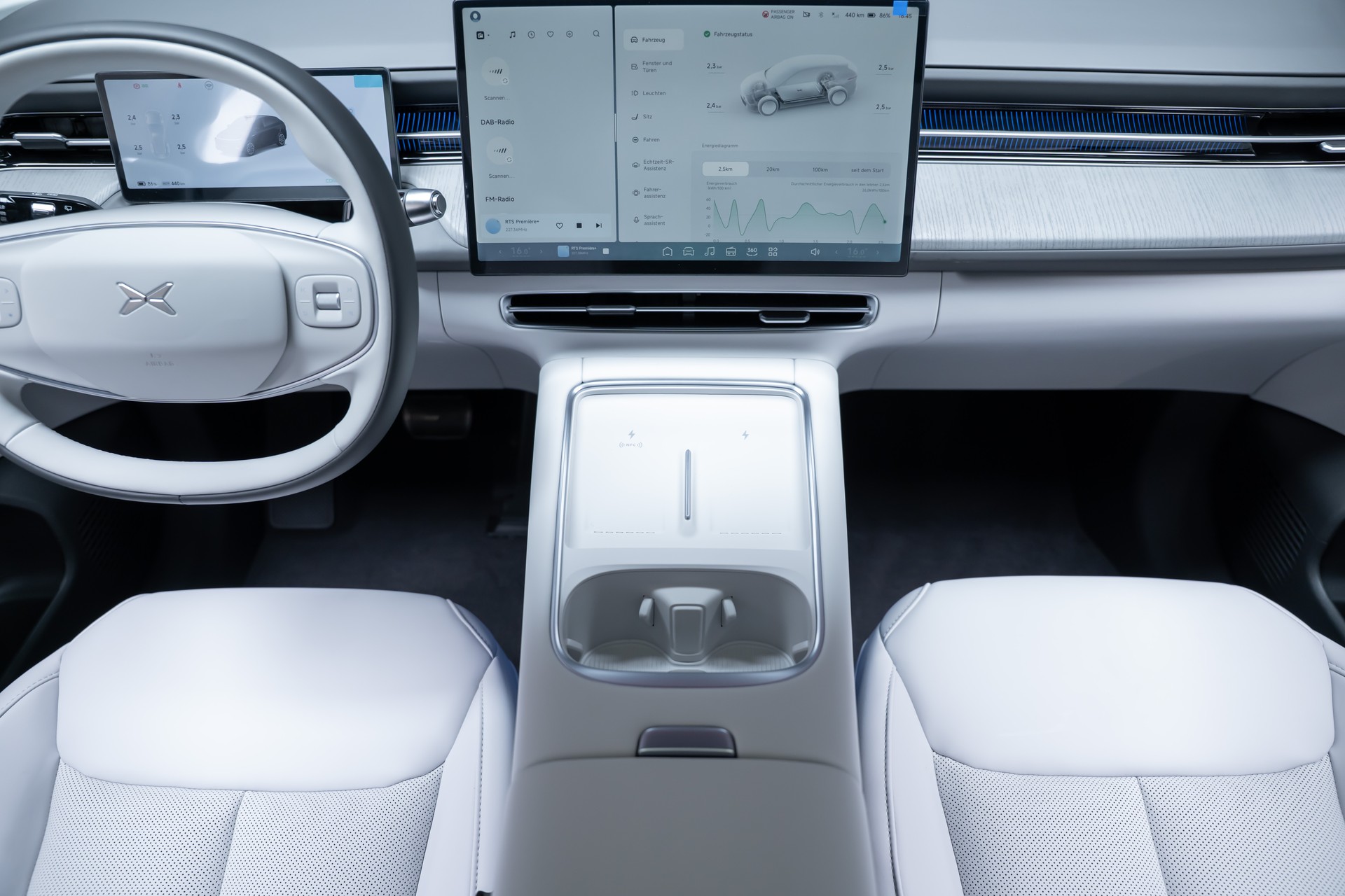 XPENG G6 80kWh Performance AWD / Anhängerkupplung schwenkbar / Panoramadach / 360° Kamera-image-28
