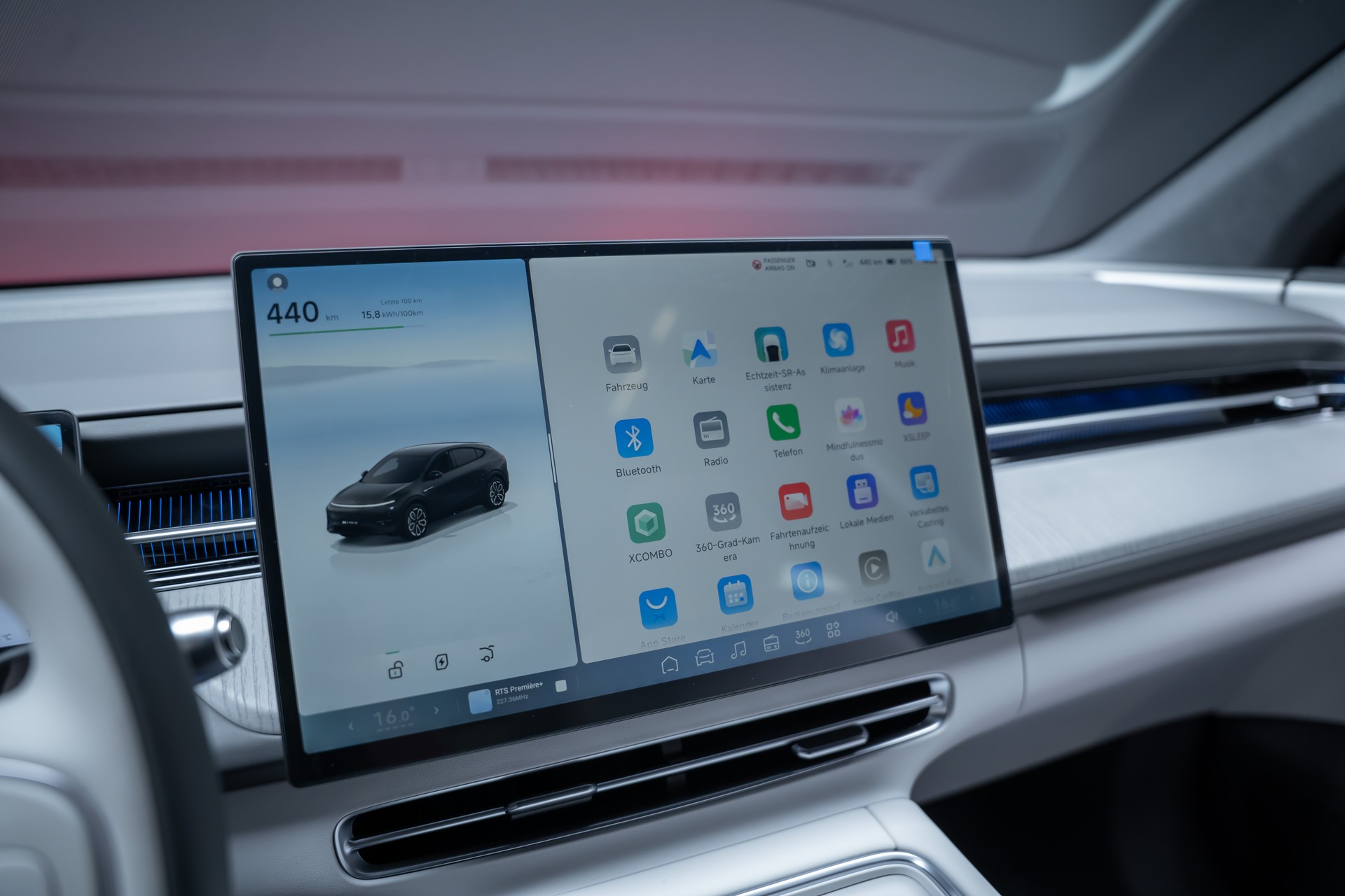 XPENG G6 80kWh Performance AWD / Anhängerkupplung schwenkbar / Panoramadach / 360° Kamera-image-31