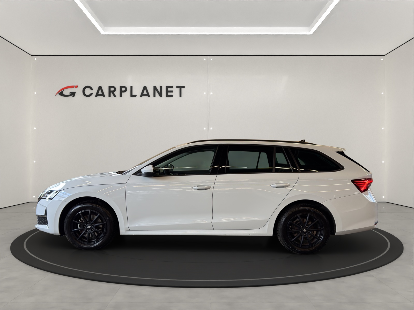 SKODA Octavia Combi 1.5 TSI Selection DSG-image-1