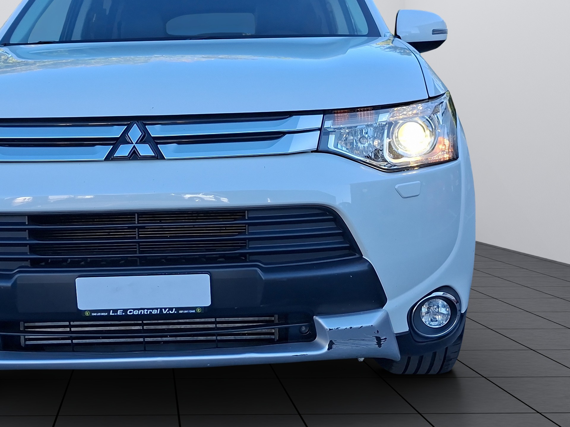 MITSUBISHI Outlander 2.2 DID Intense Safety 4WD Automatic-image-9