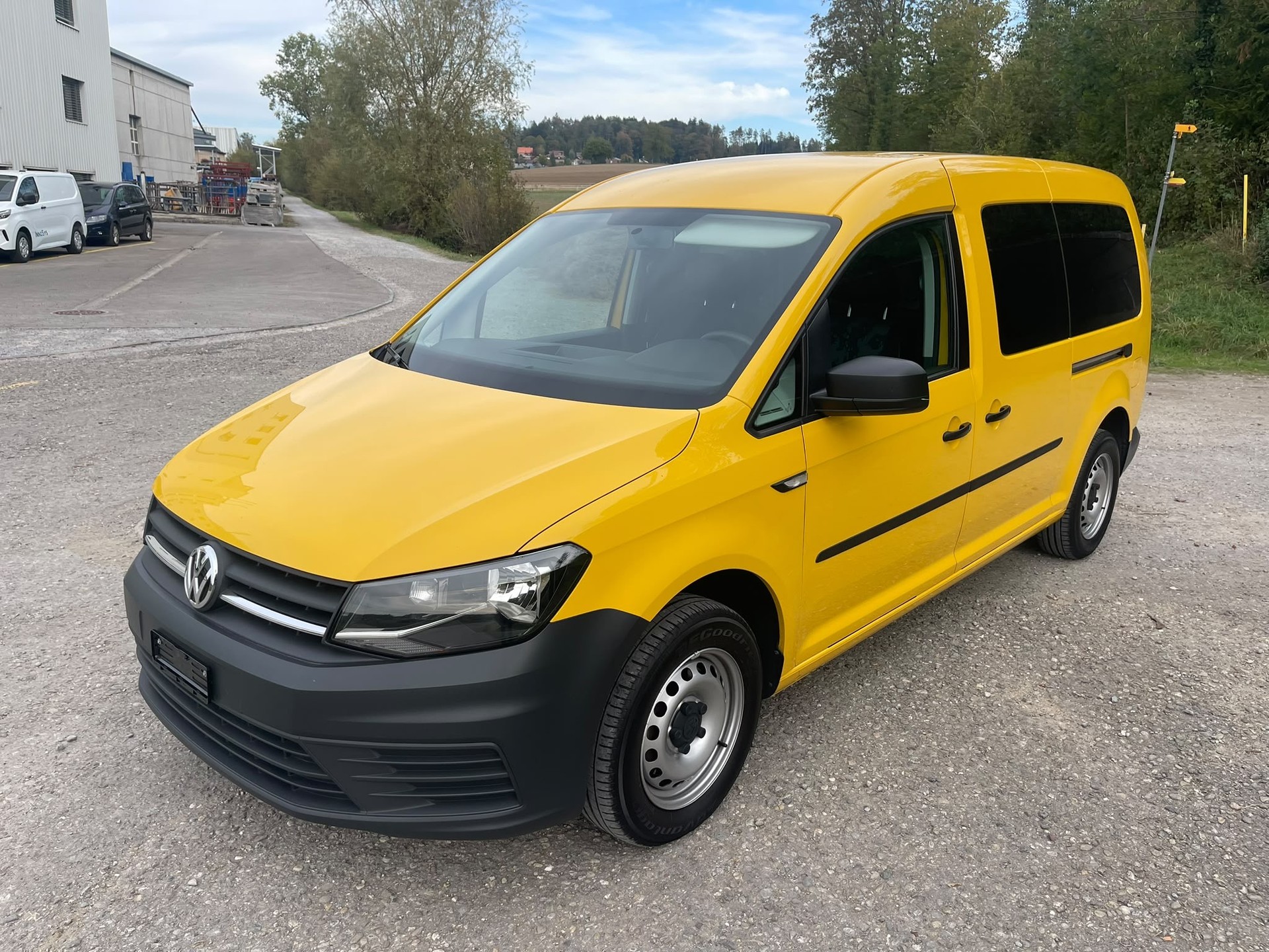 VW Caddy Maxi Saranda Beach-image-9