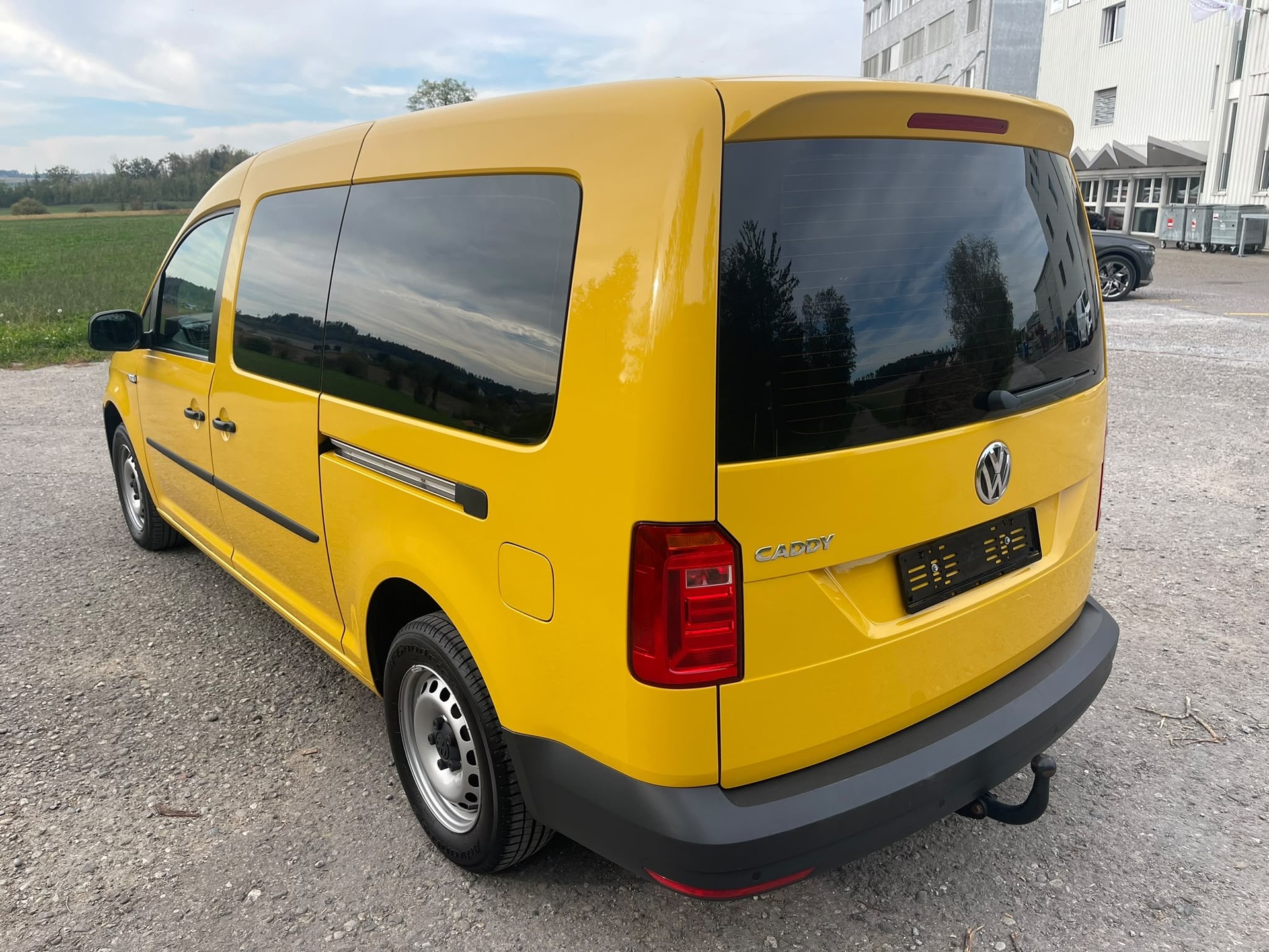 VW Caddy Maxi Saranda Beach-image-10