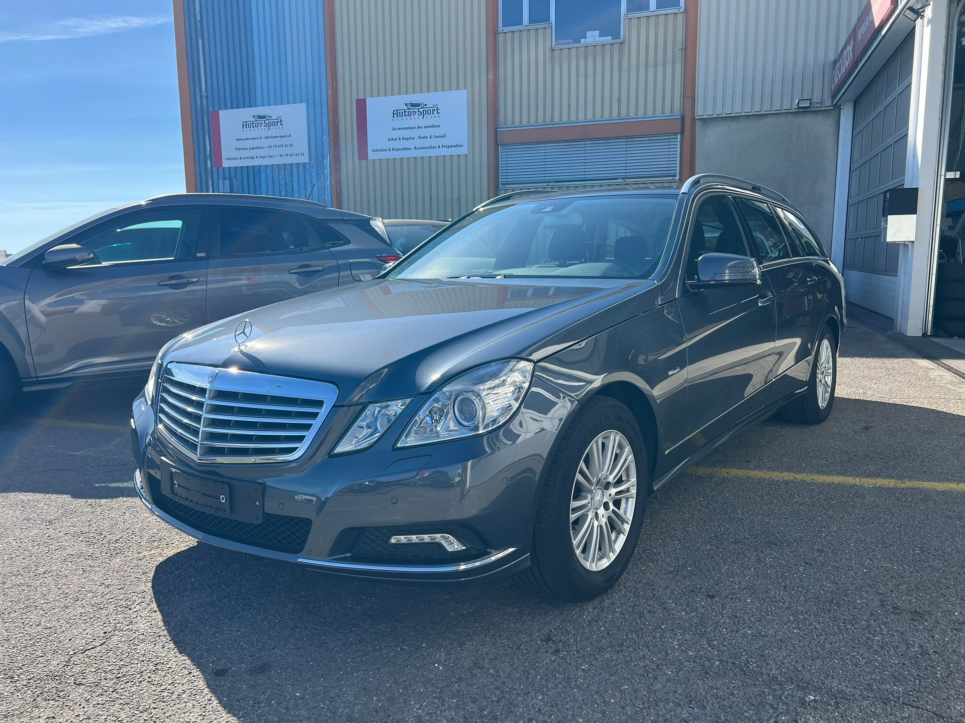MERCEDES-BENZ E 250 CGI BlueEff Elégance 7G-Tronic-image-0