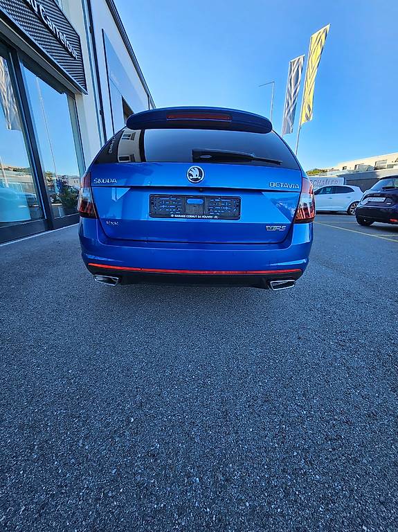 SKODA Octavia Combi 2.0 TDI RS Prag 2018 4x4 DSG-image-1