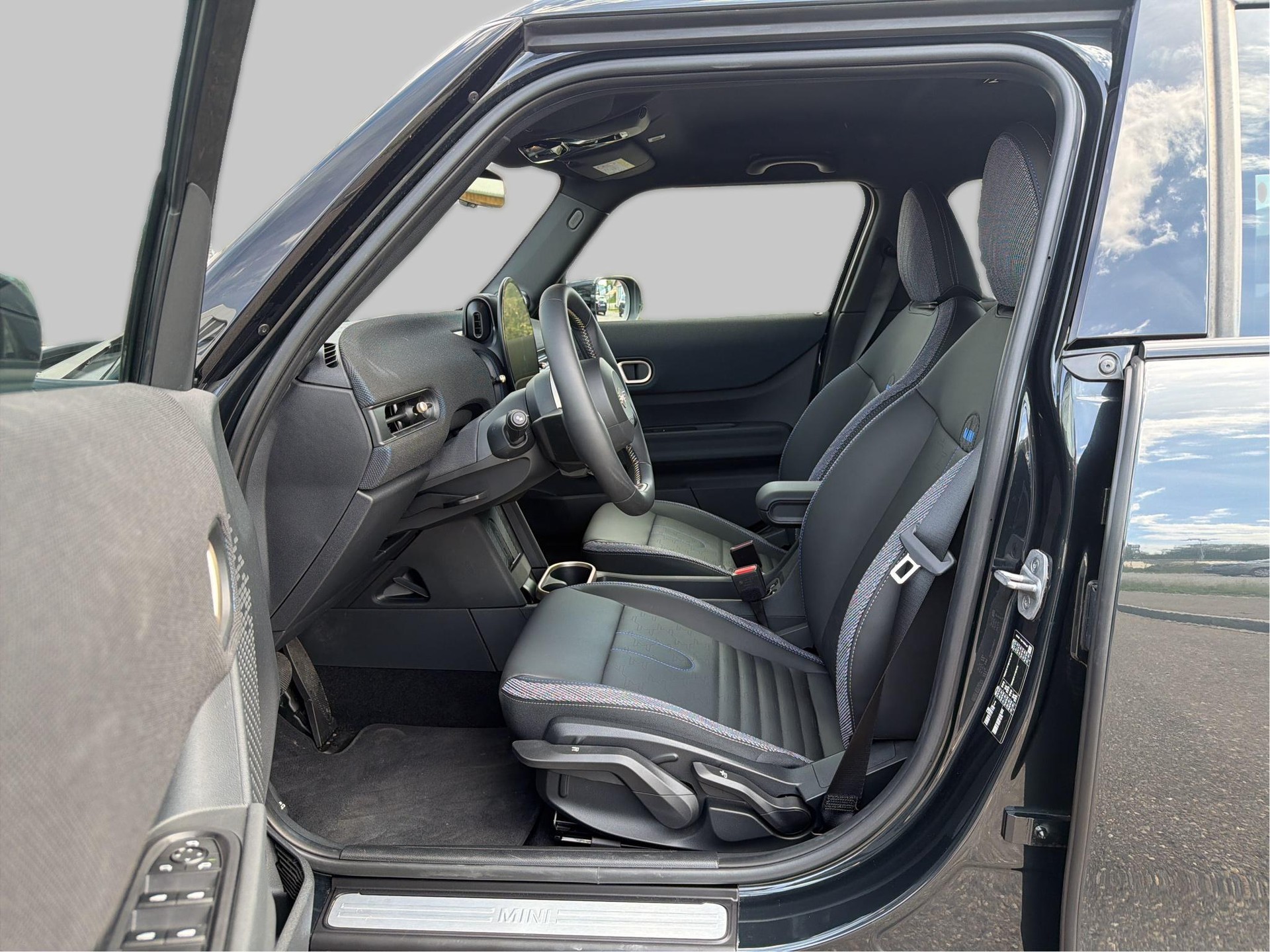 MINI Cooper 5 door C-image-13
