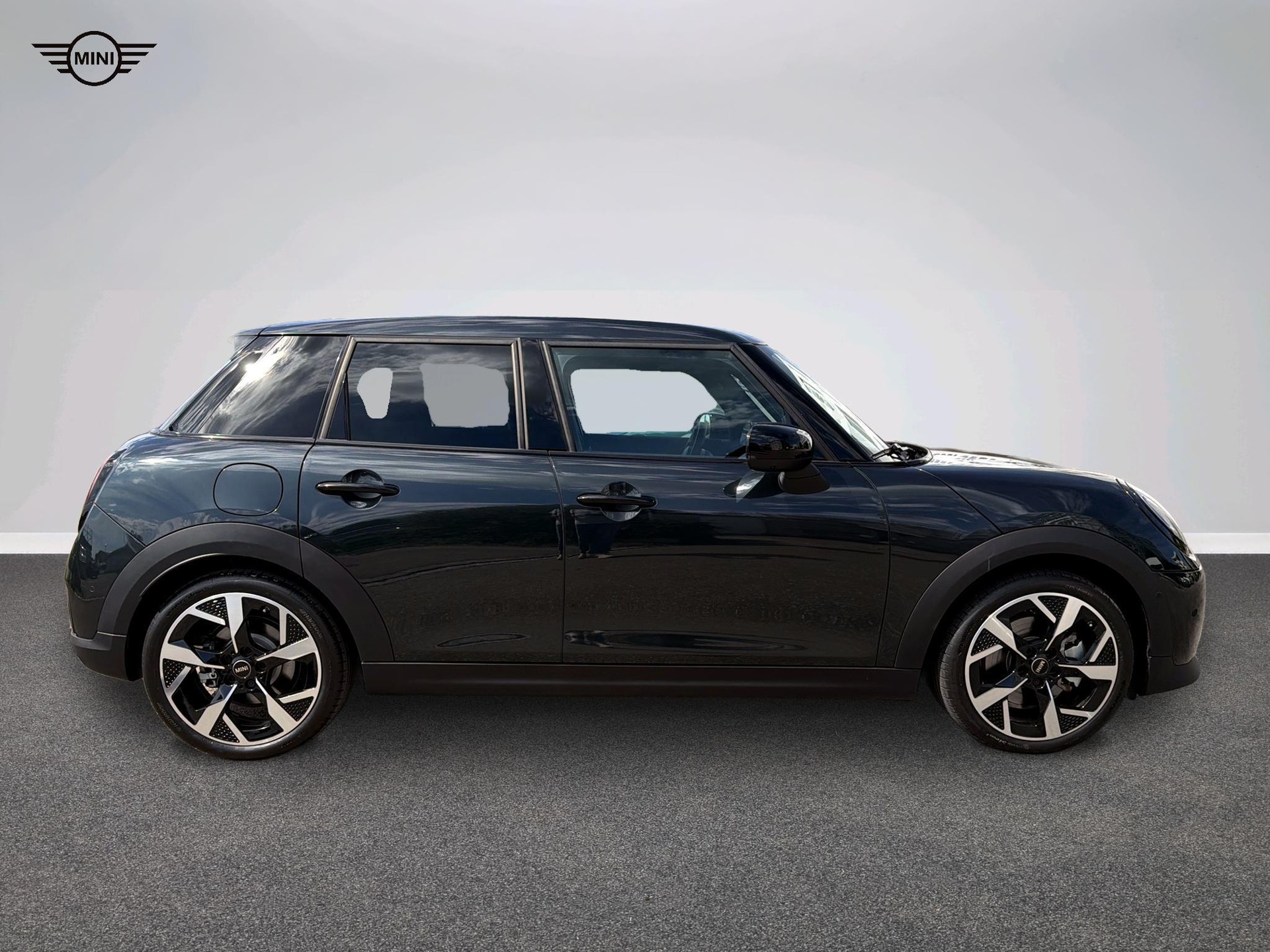 MINI Cooper 5 door C-image-1