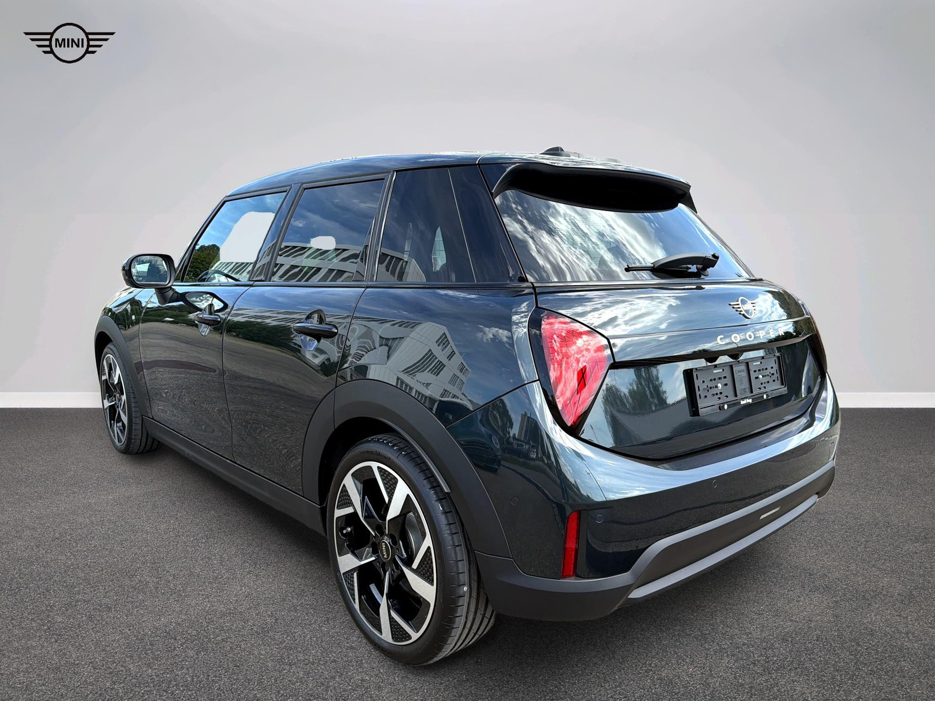MINI Cooper 5 door C-image-4