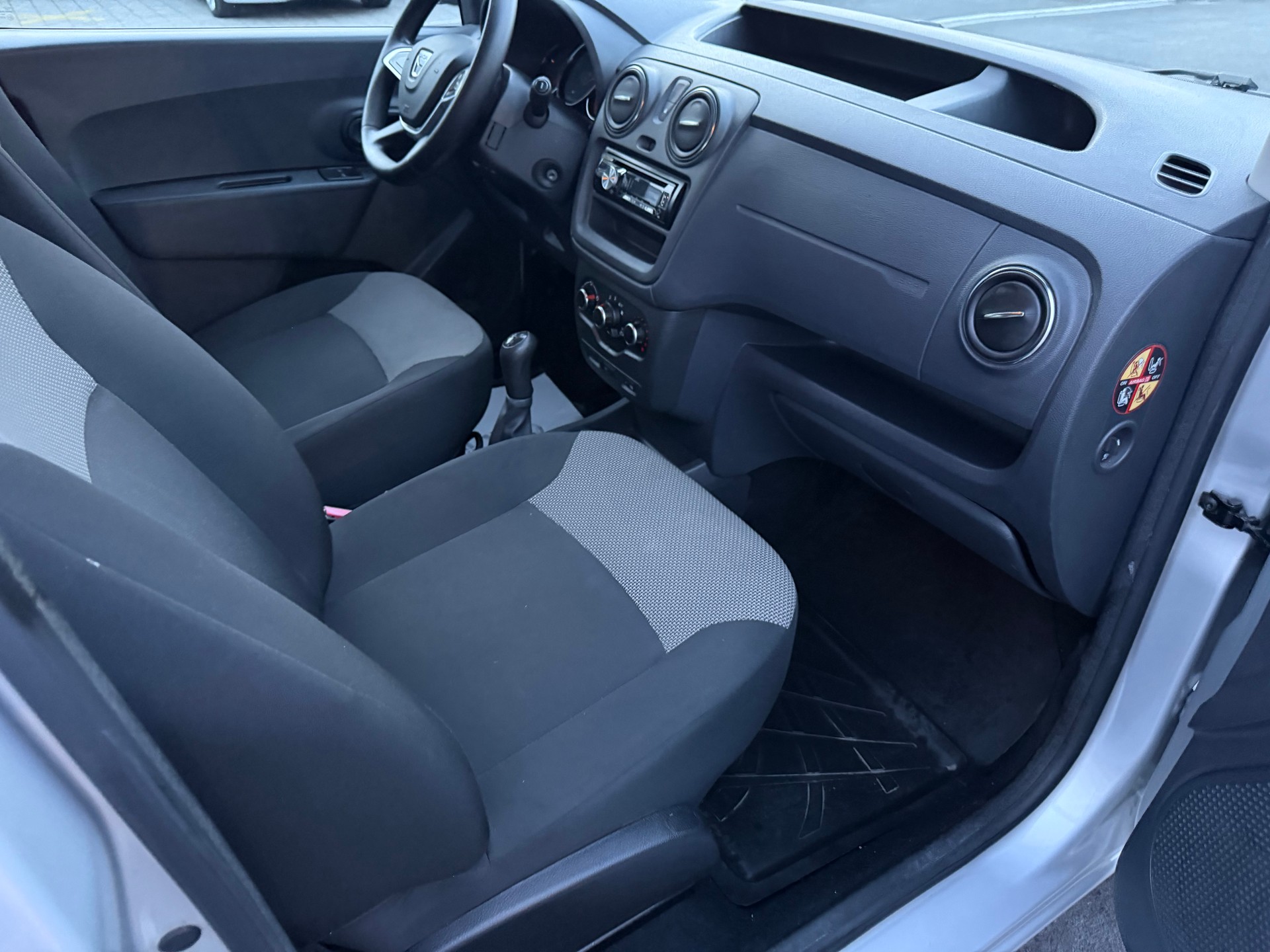 DACIA Dokker 1.6 16V-image-14