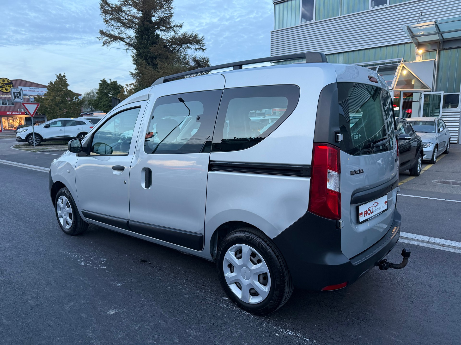 DACIA Dokker 1.6 16V-image-6